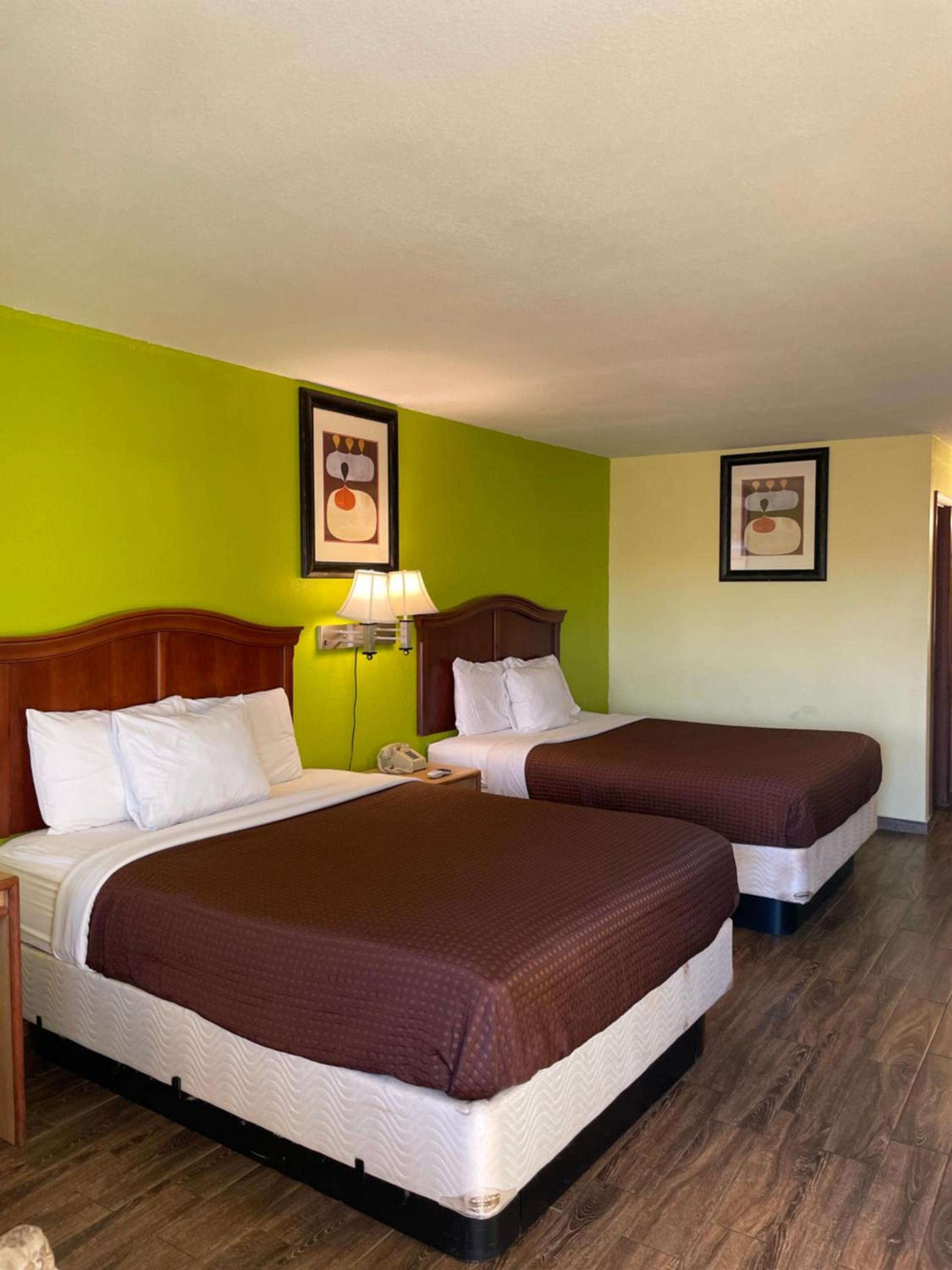Linder Motor Lodge photo 21