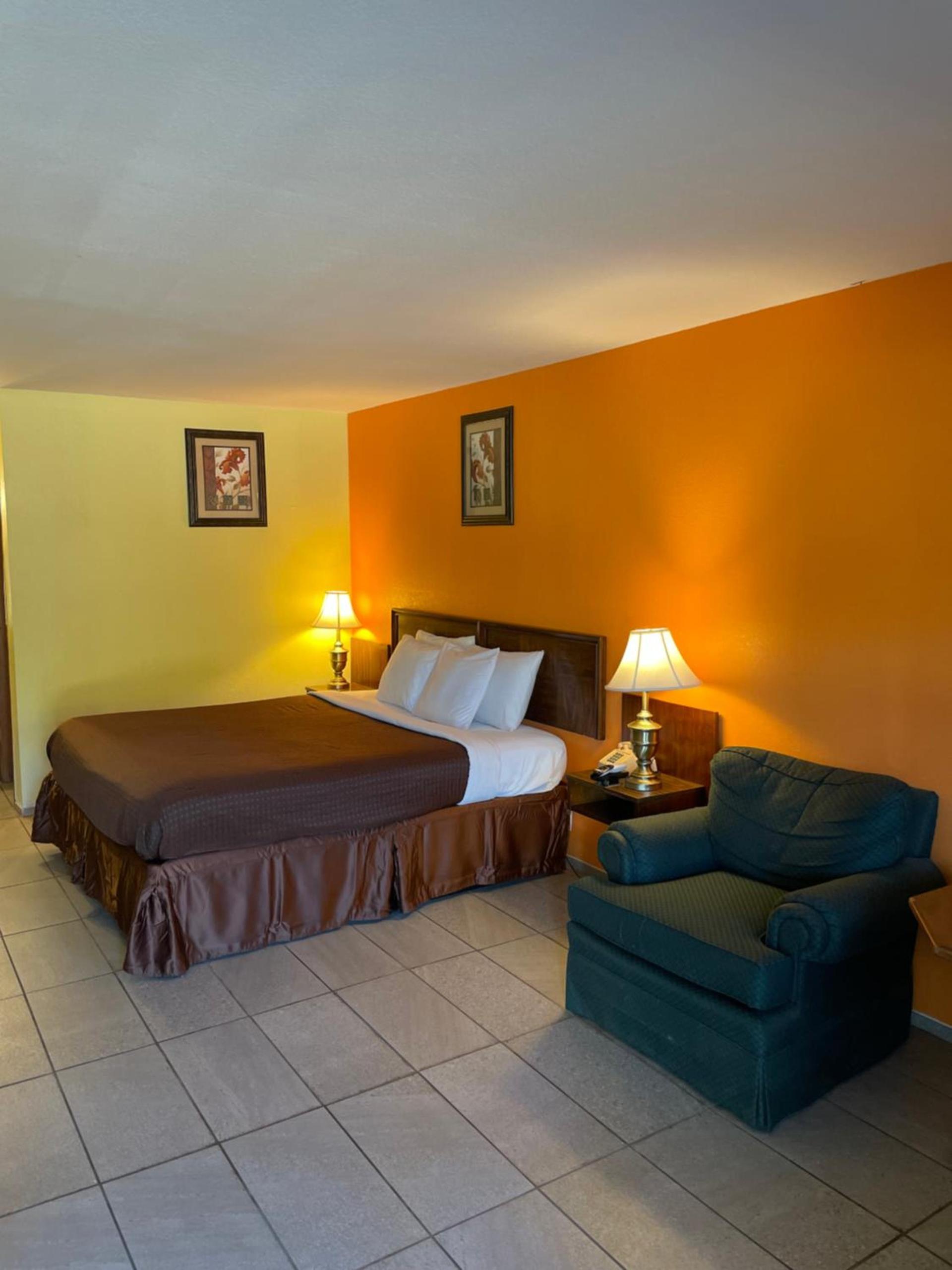 Linder Motor Lodge photo 13