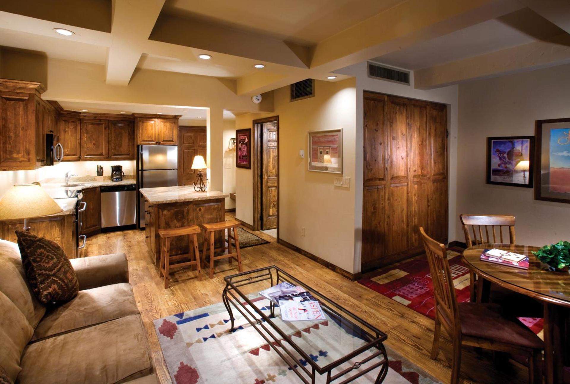 Aspen Square Condominium Hotel photo 97