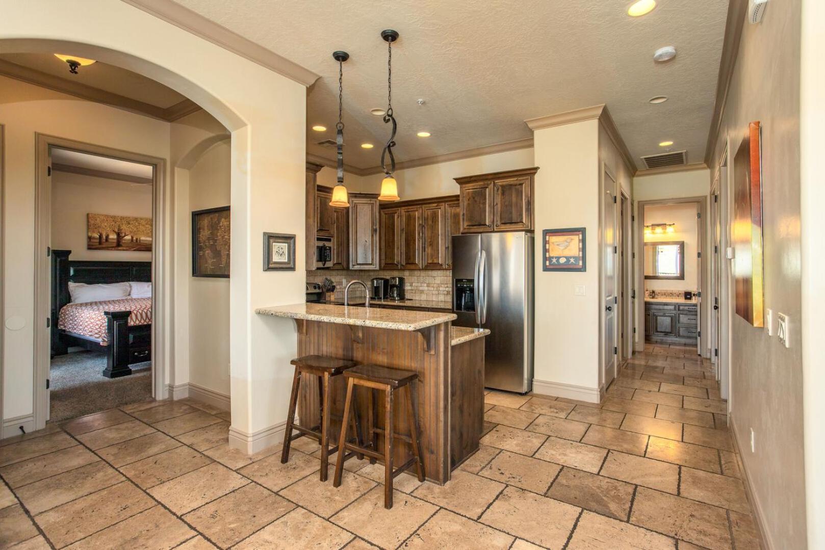 D13-Amazing Red Cliff View-Third Floor 3-bedroom Sunset View photo 37
