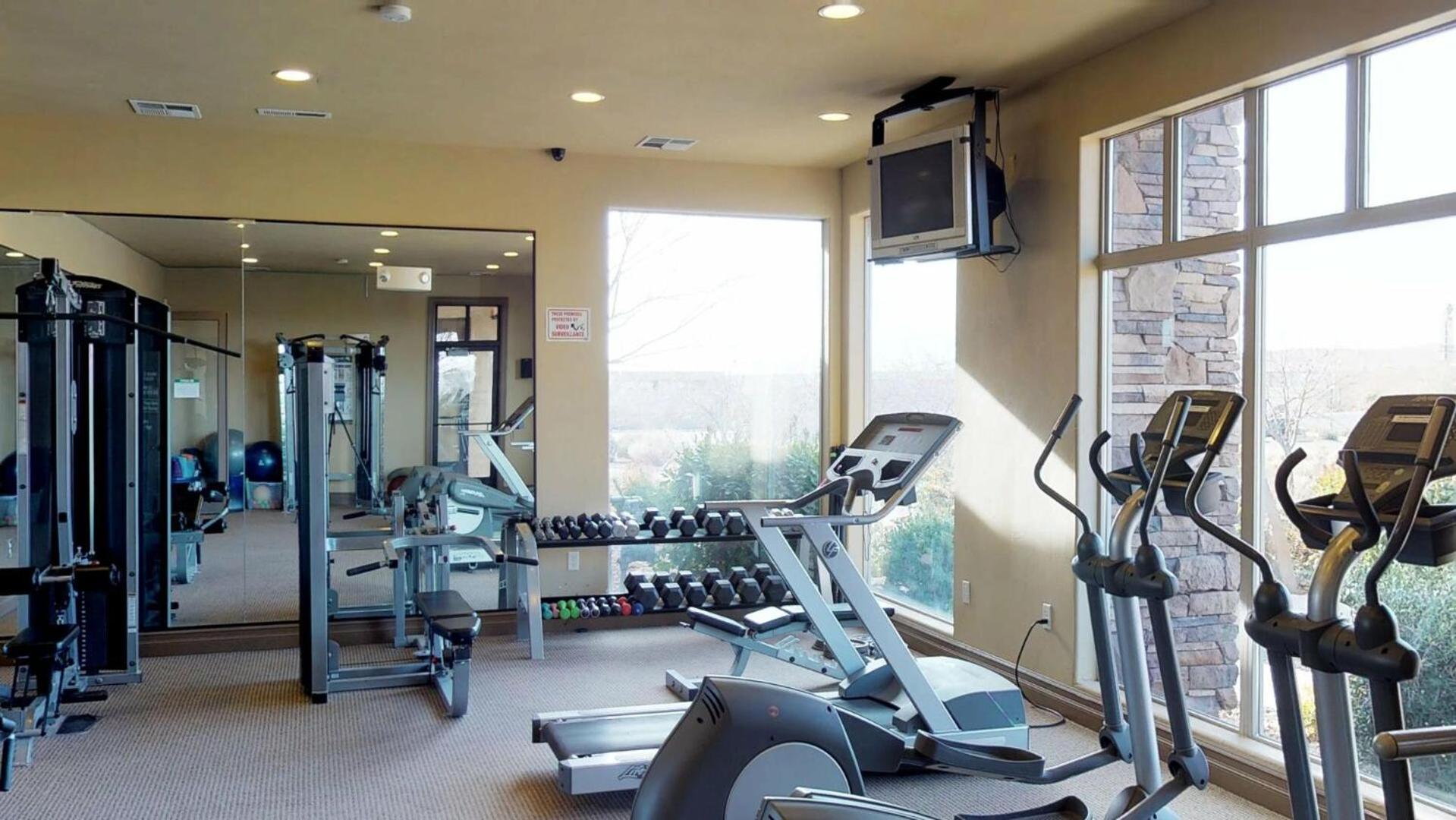 D13-Amazing Red Cliff View-Third Floor 3-bedroom Sunset View photo 36
