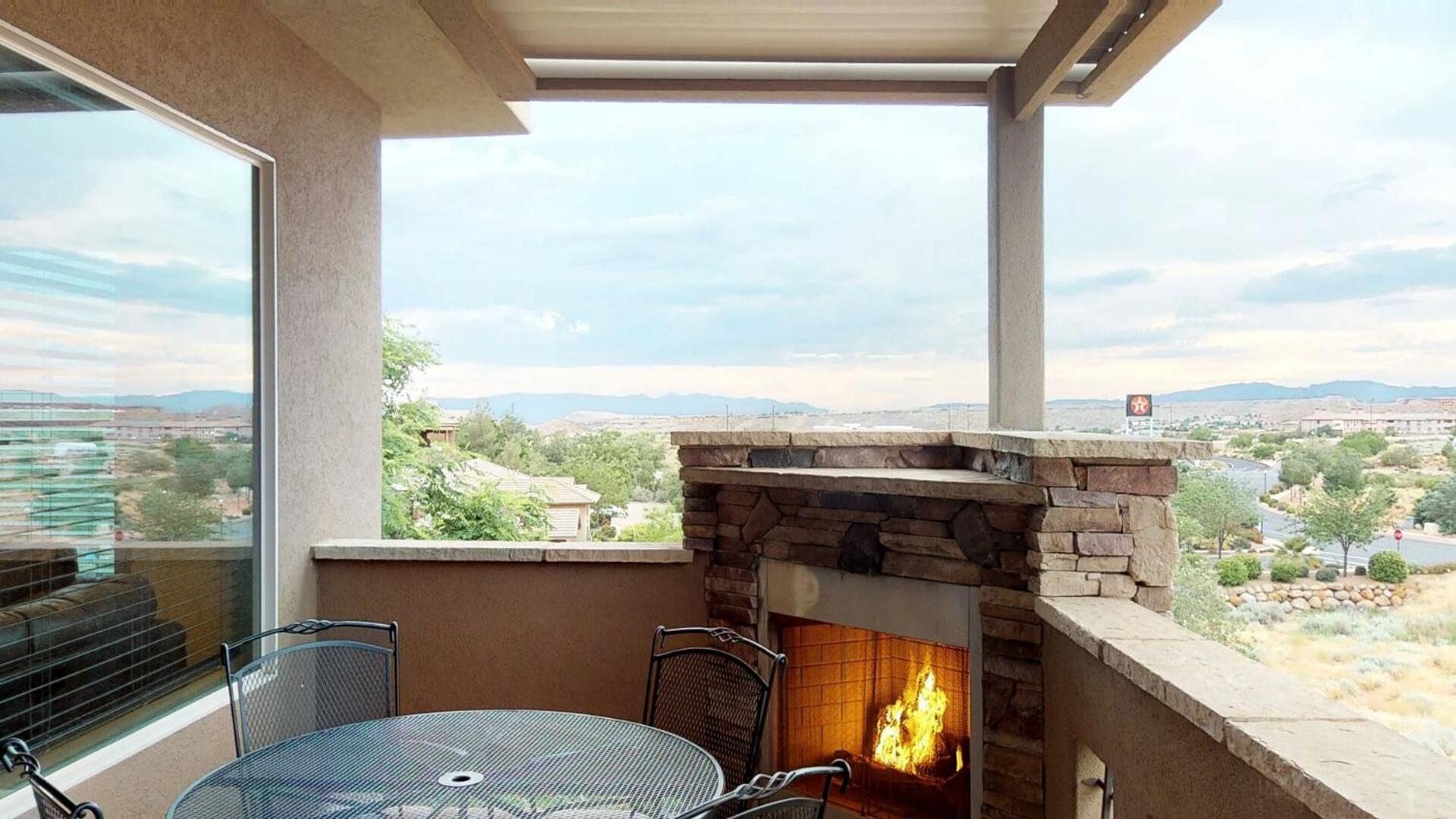 D13-Amazing Red Cliff View-Third Floor 3-bedroom Sunset View photo 8