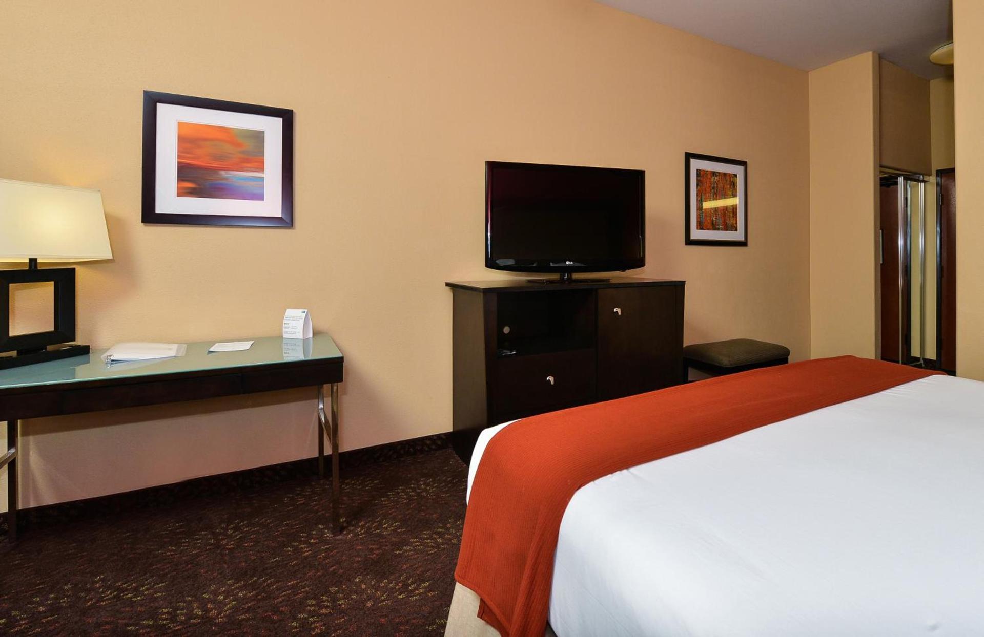 Holiday Inn Express Vancouver North by IHG photo 10