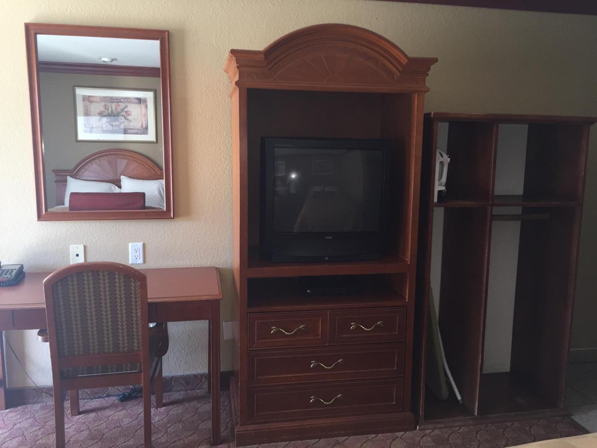 Thunderbird Lodge photo 18