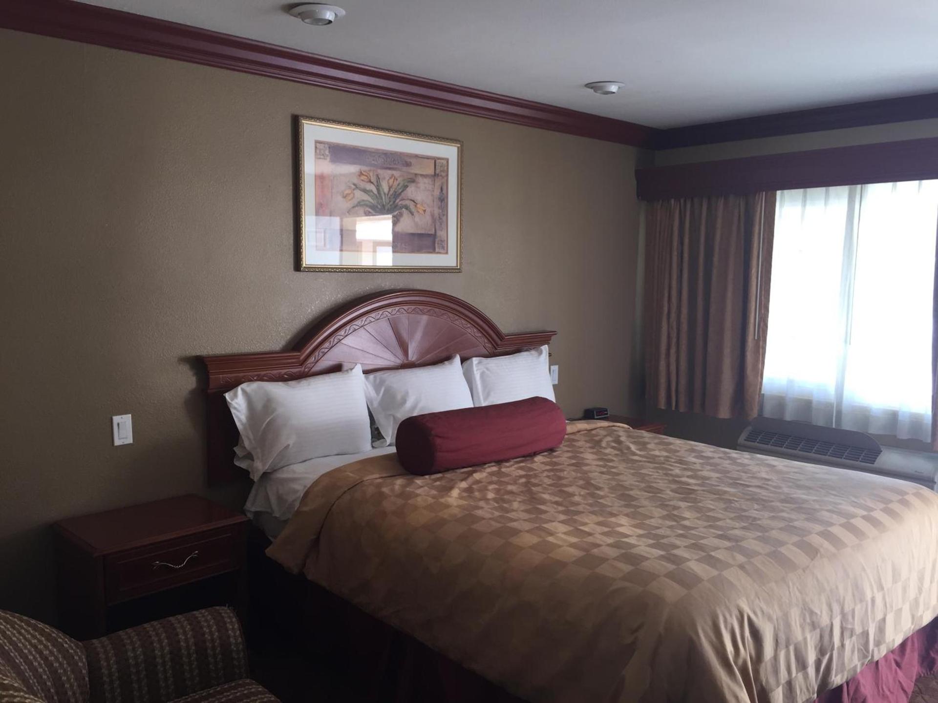 Thunderbird Lodge photo 17