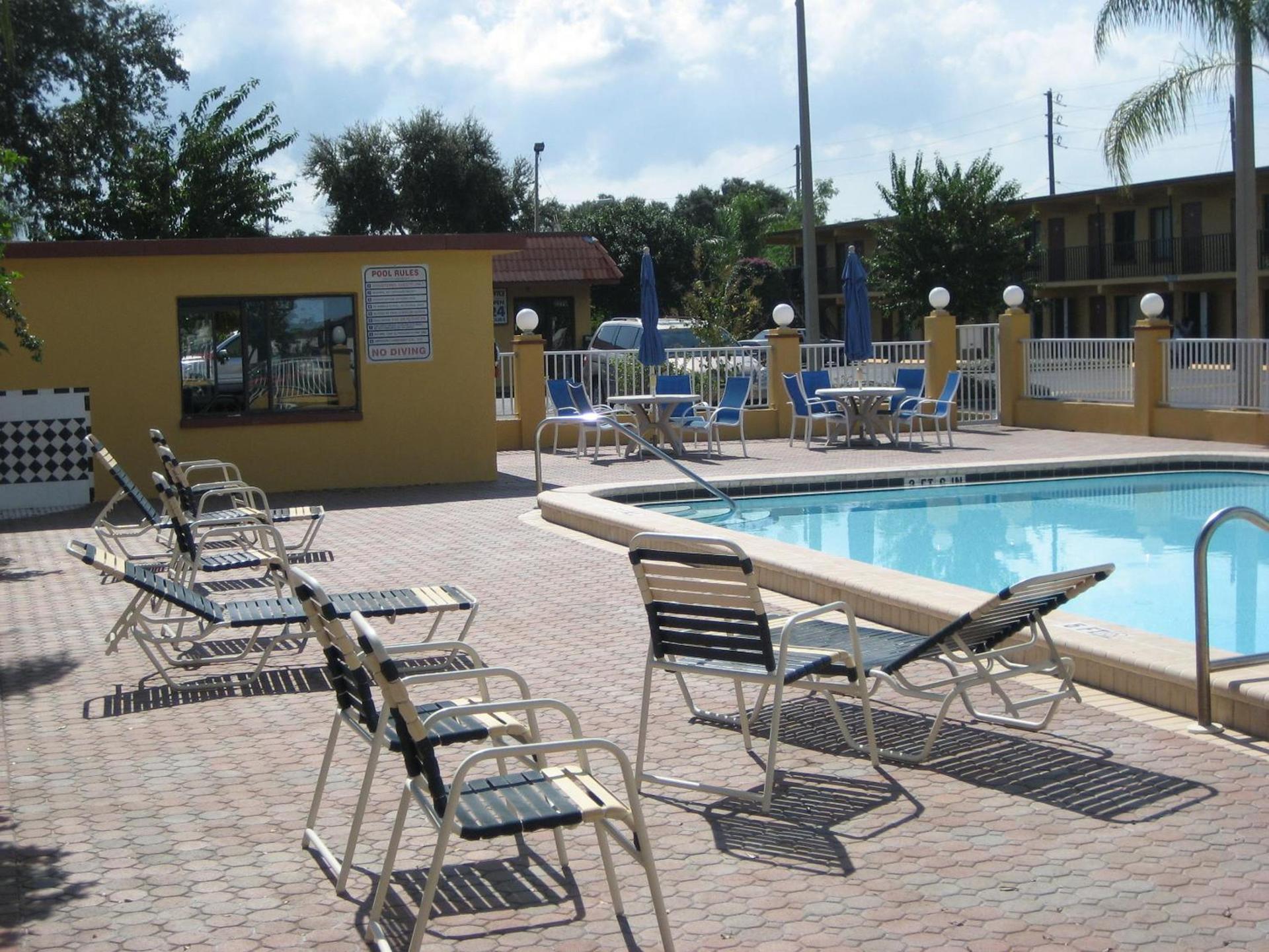 Gulf Way Inn Clearwater photo 12