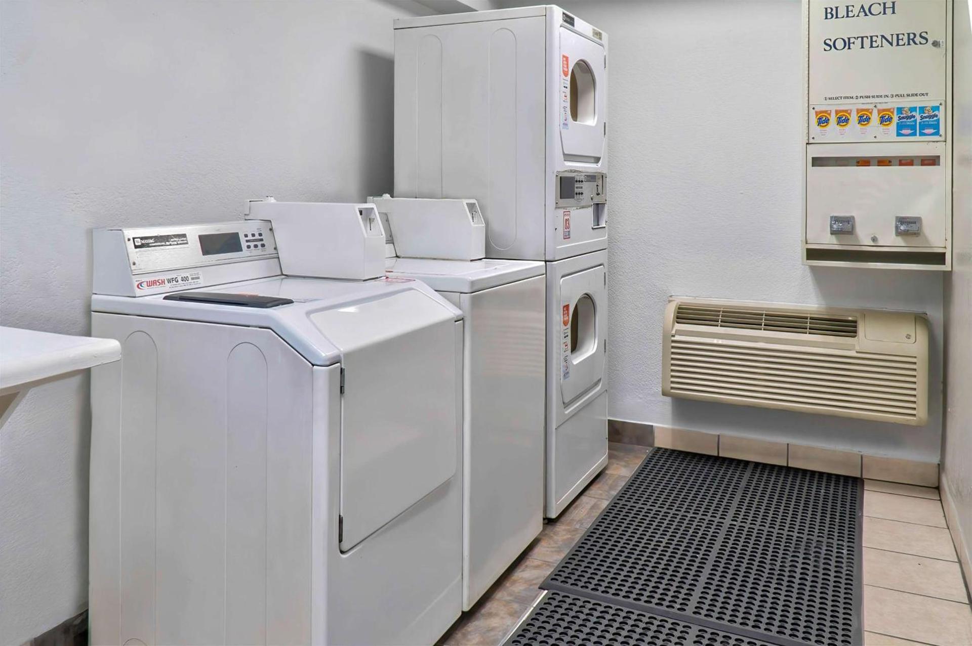 Motel 6-El Monte, CA - Los Angeles photo 23