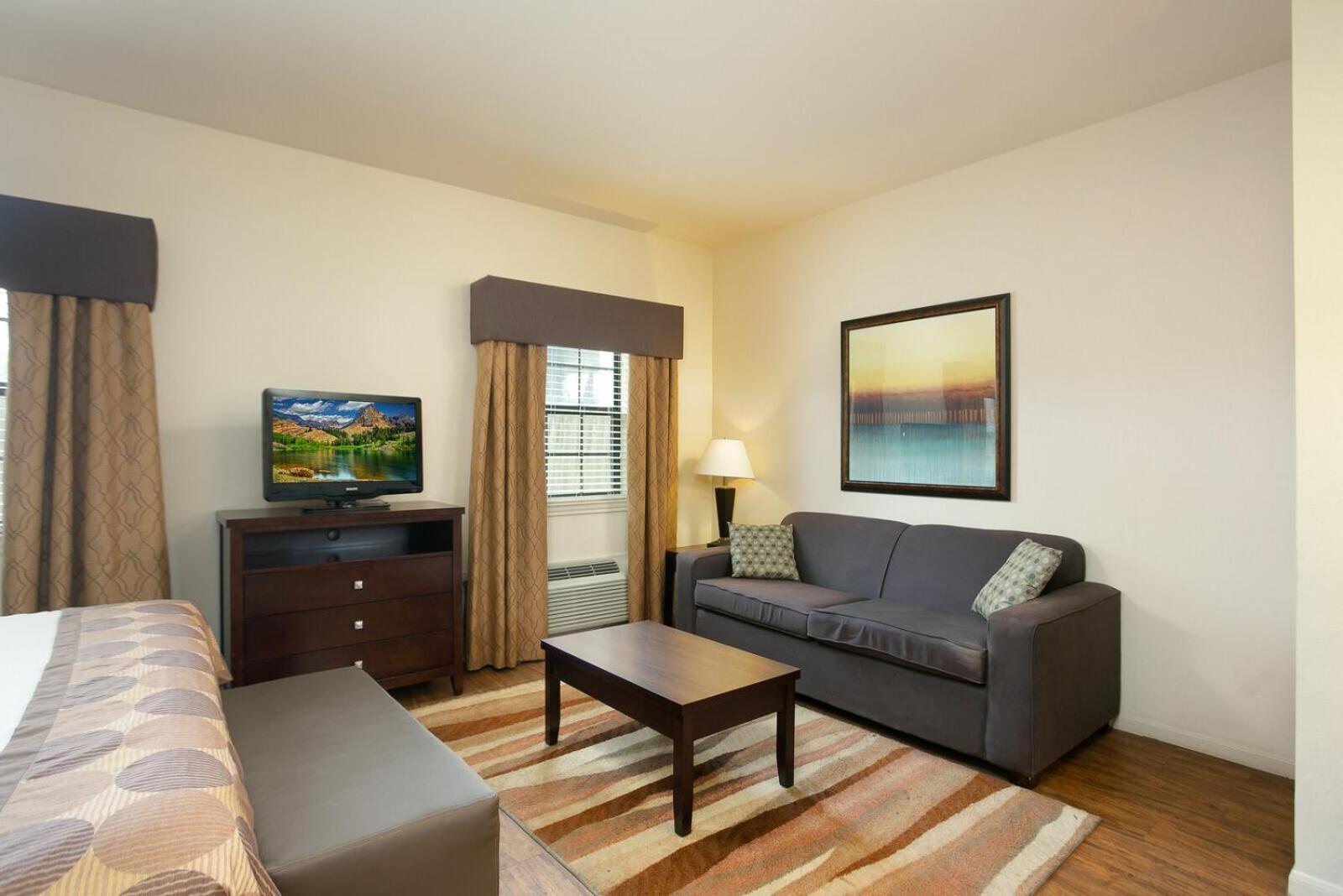The Lodge At Kenedy photo 7