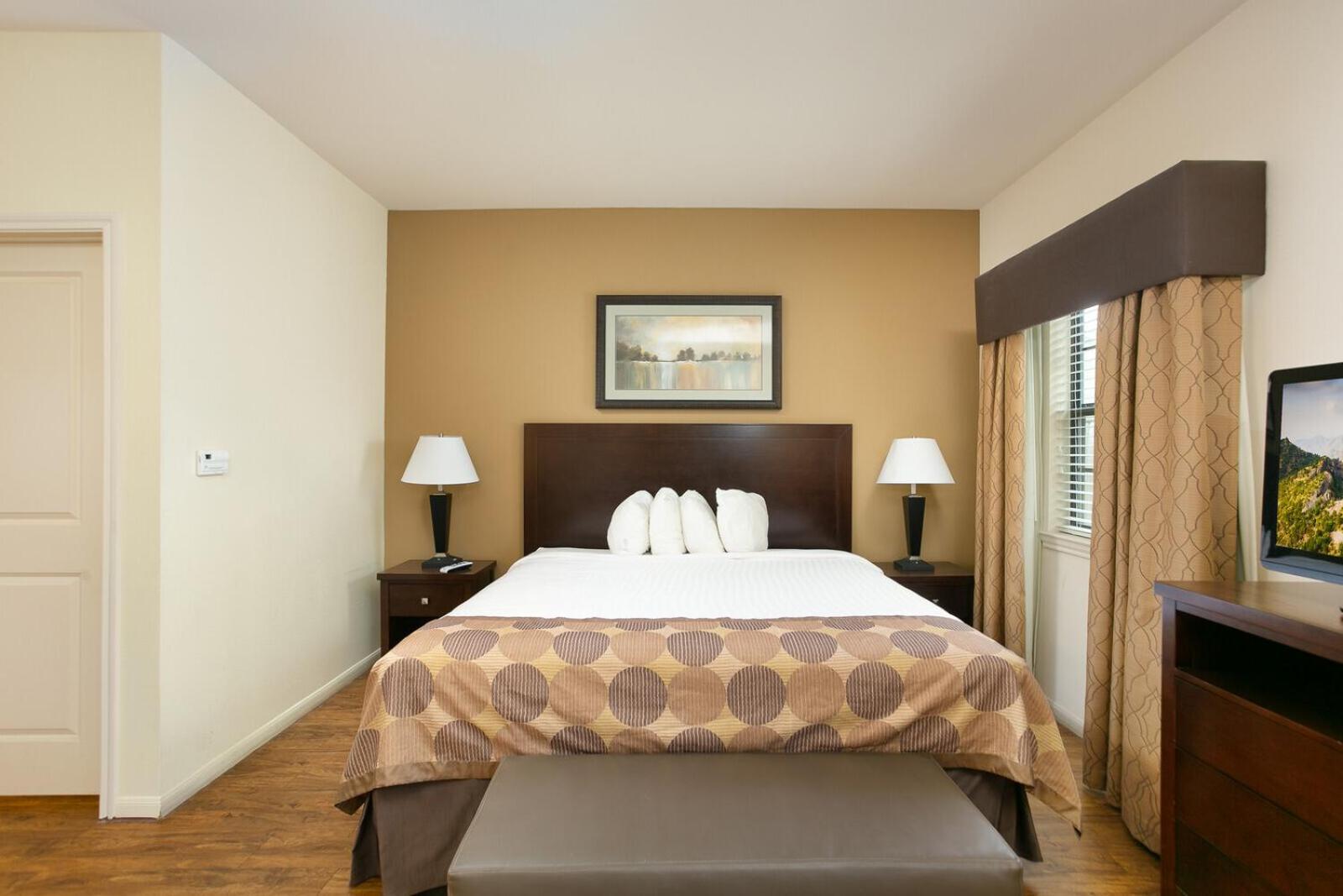 The Lodge At Kenedy photo 9