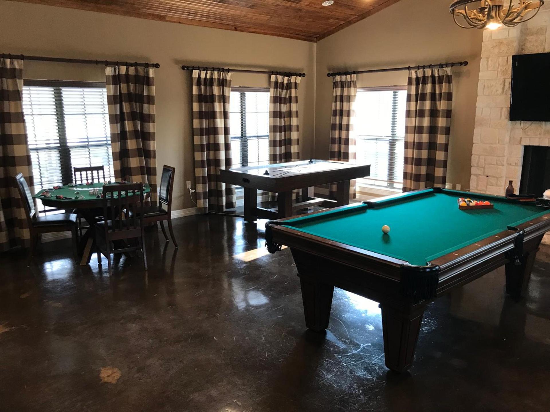 The Lodge At Kenedy photo 5