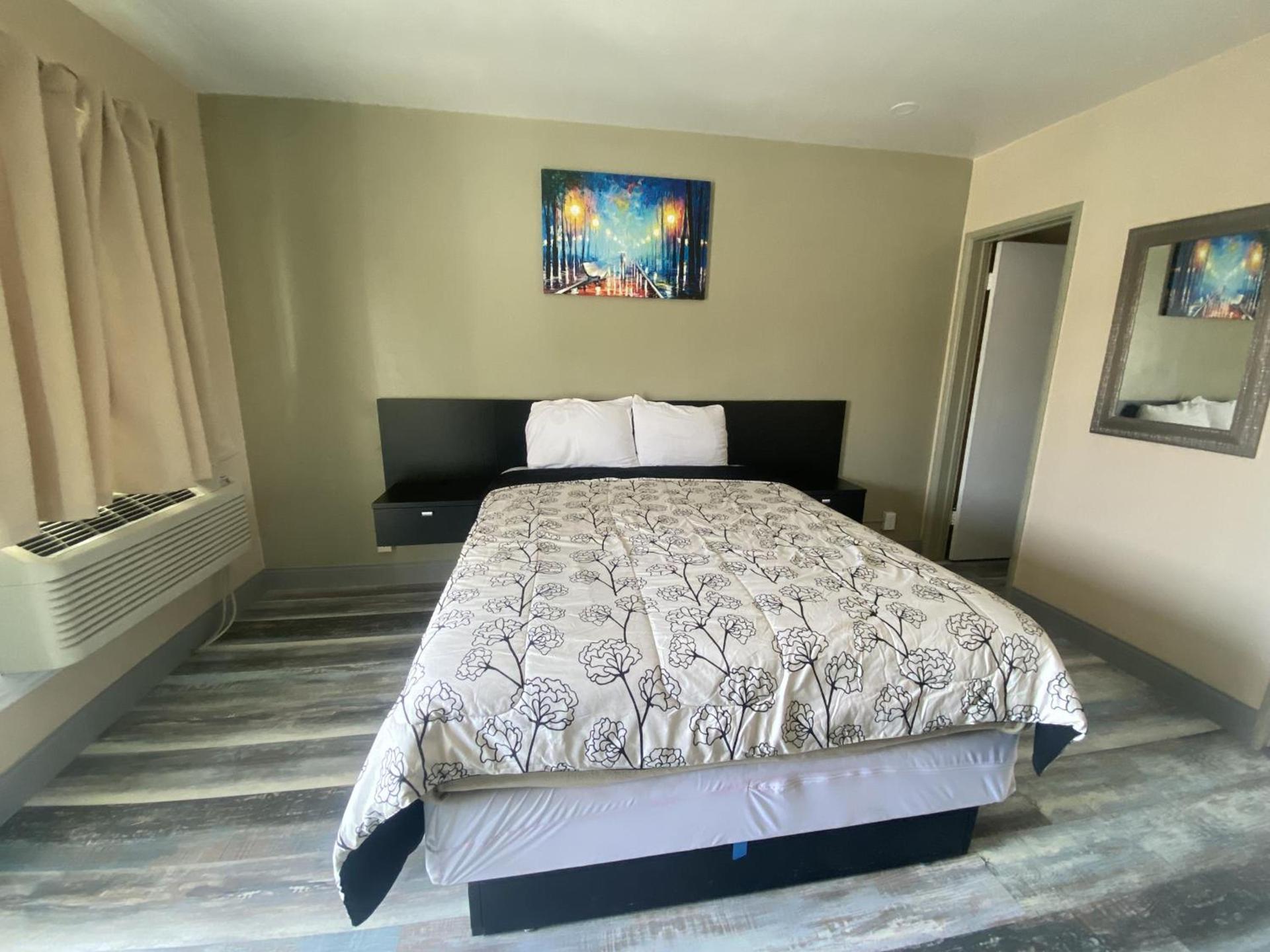 City Center Motel - Oxnard photo 3
