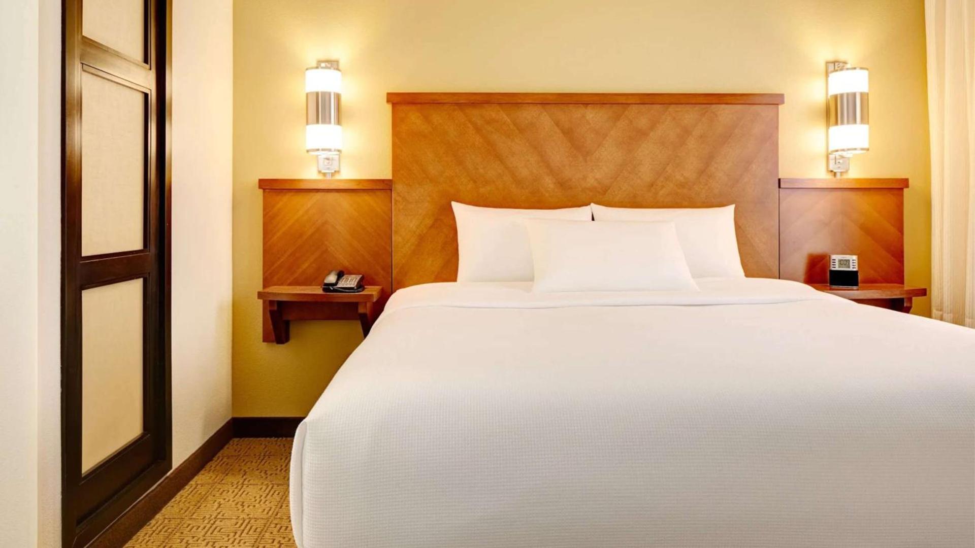 Sonesta Select Austin North Central photo 9