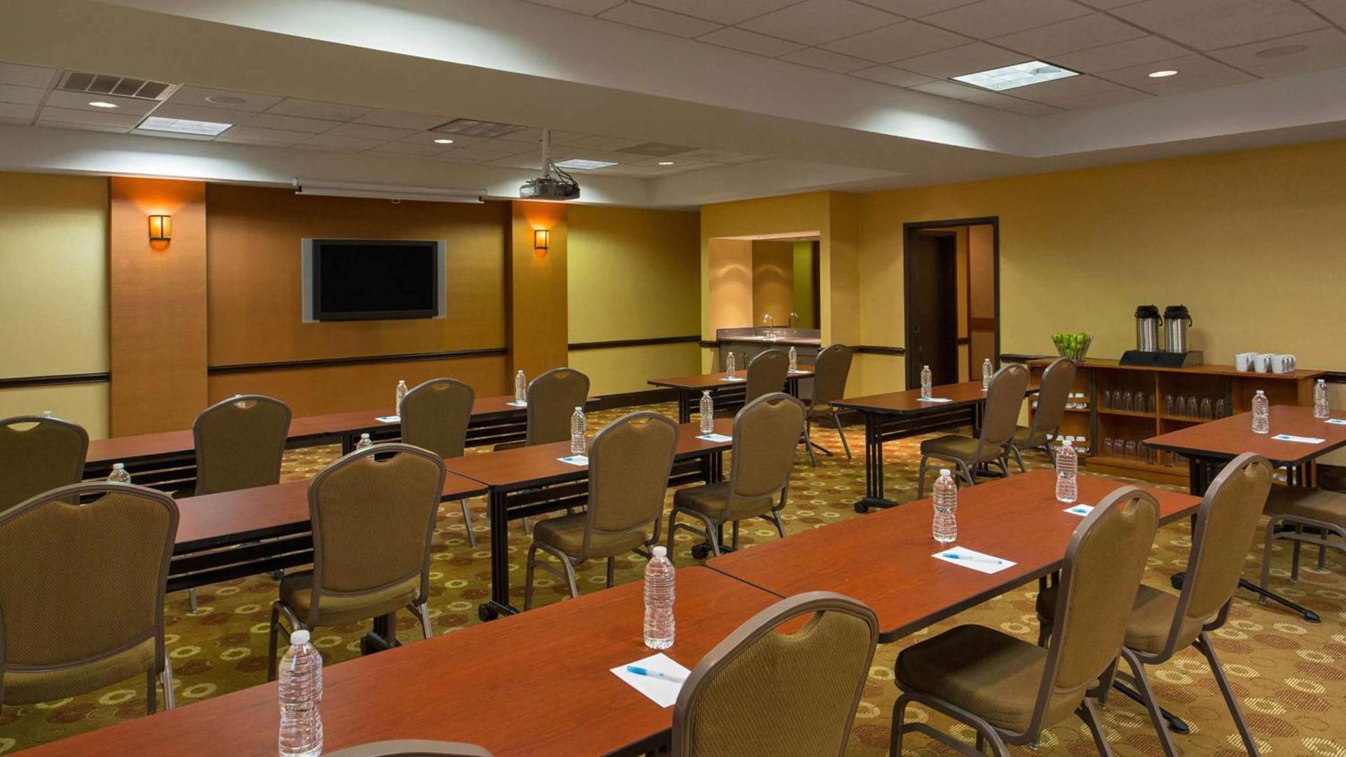 Sonesta Select Austin North Central photo 19