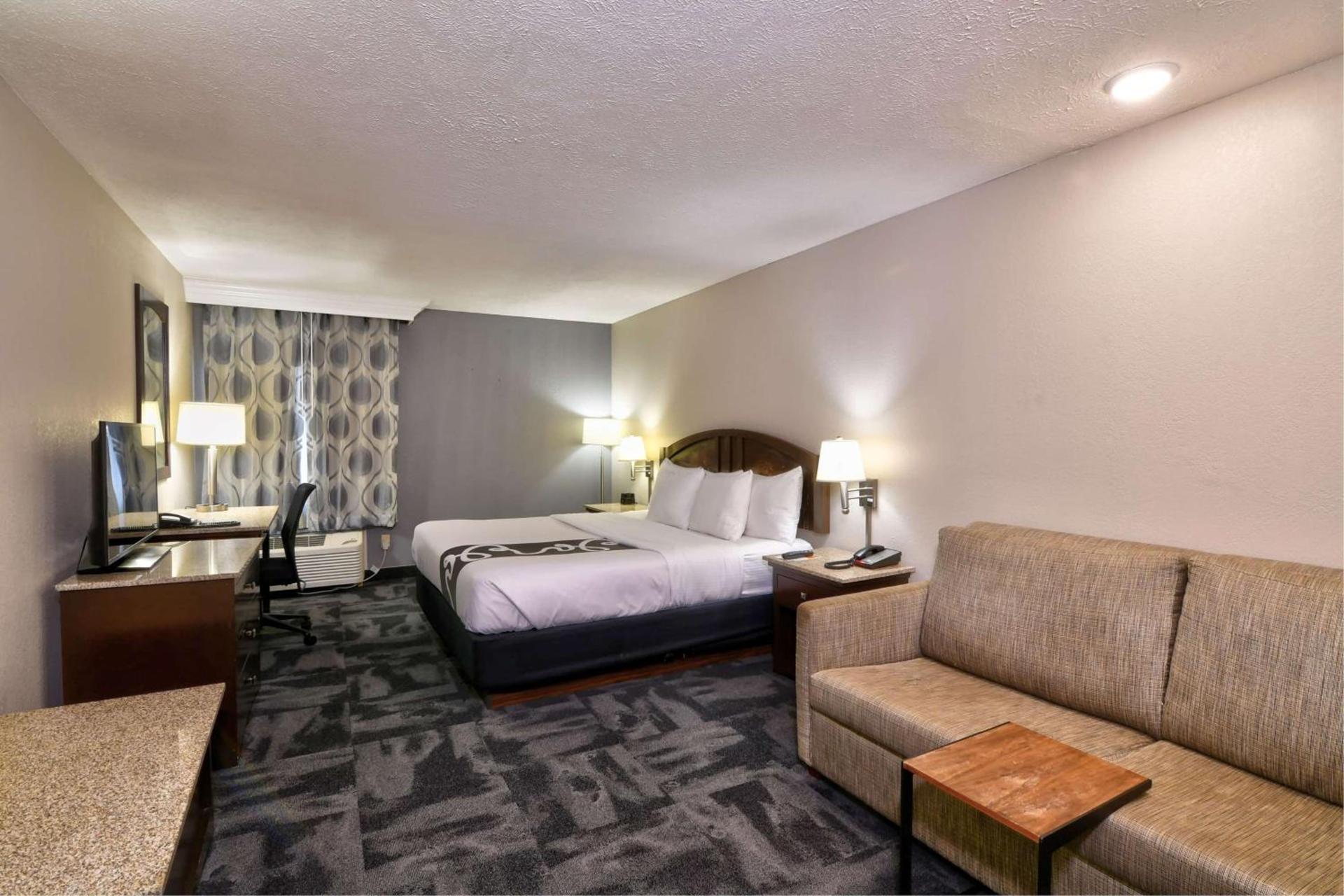 La Quinta by Wyndham Springfield South photo 19