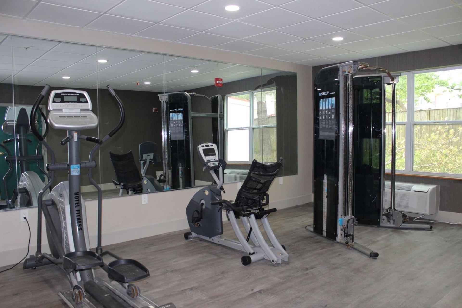 Wingate by Wyndham Waldorf - Washington DC Area photo 8