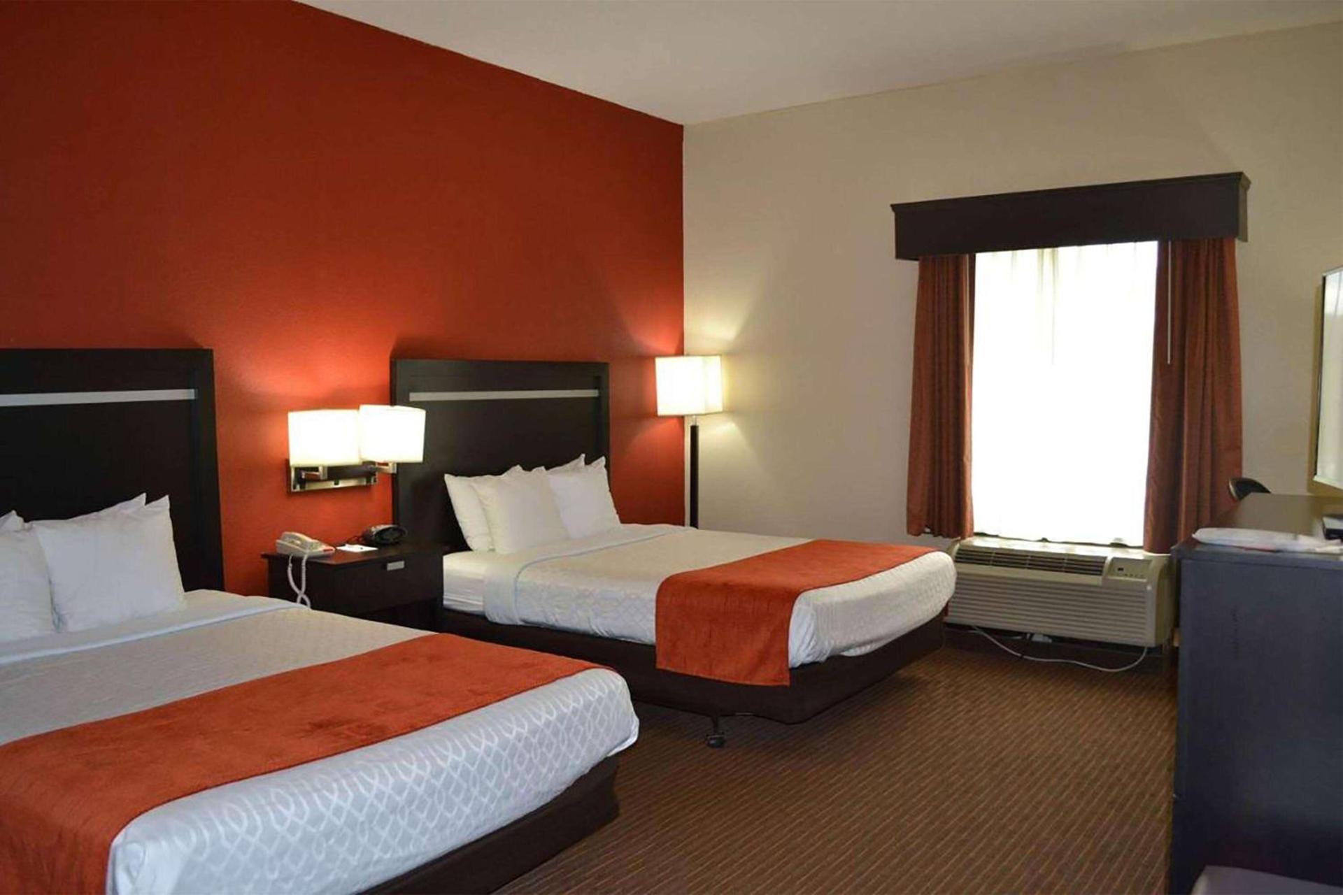 Days Inn by Wyndham Laurel MS photo 4