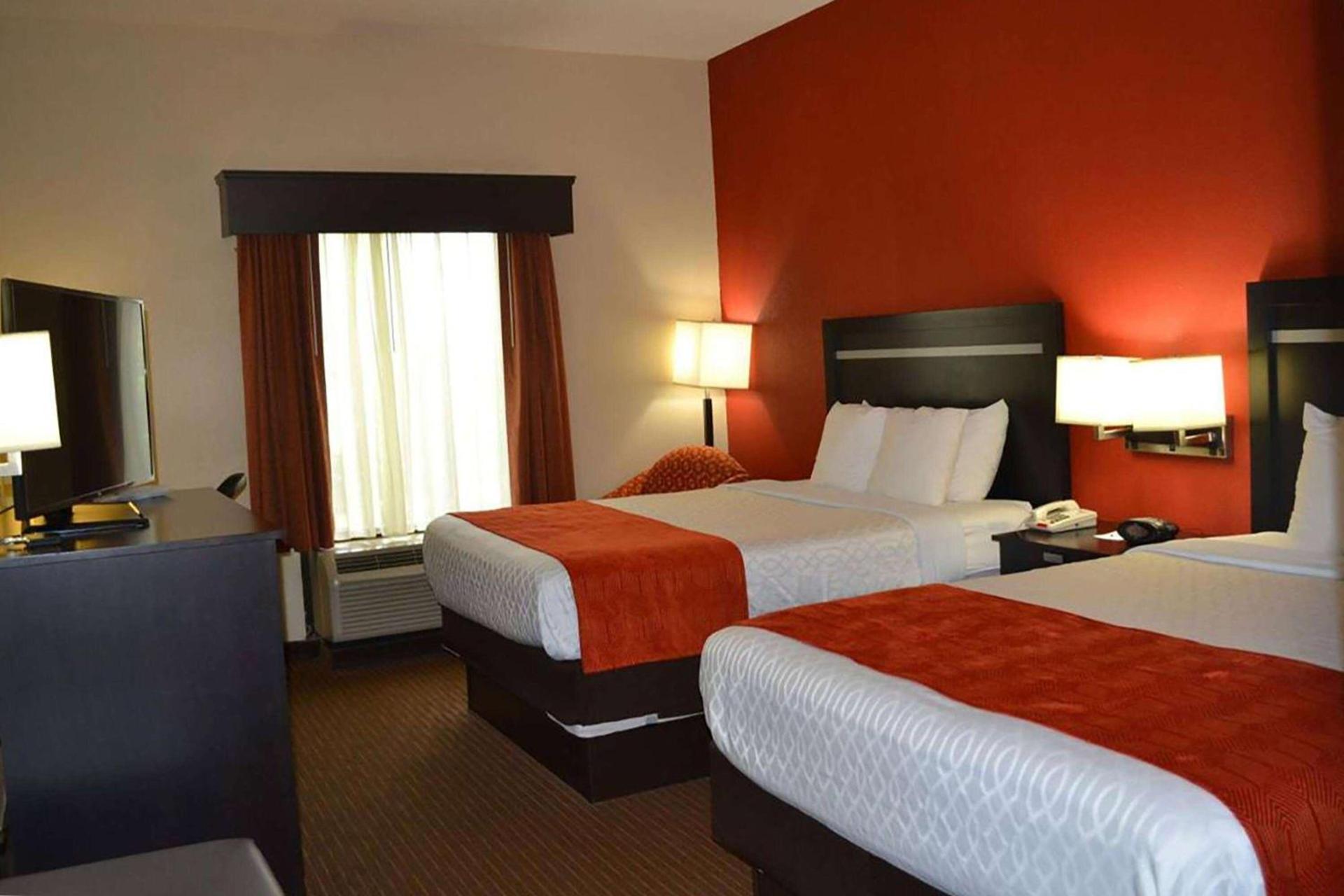Days Inn by Wyndham Laurel MS photo 5