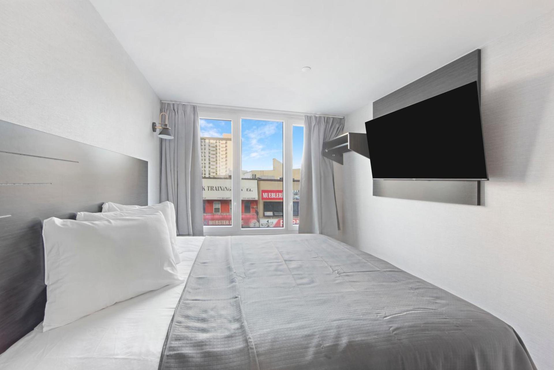 TREMONT HOTEL BRONx-GRAND OPENING photo 10