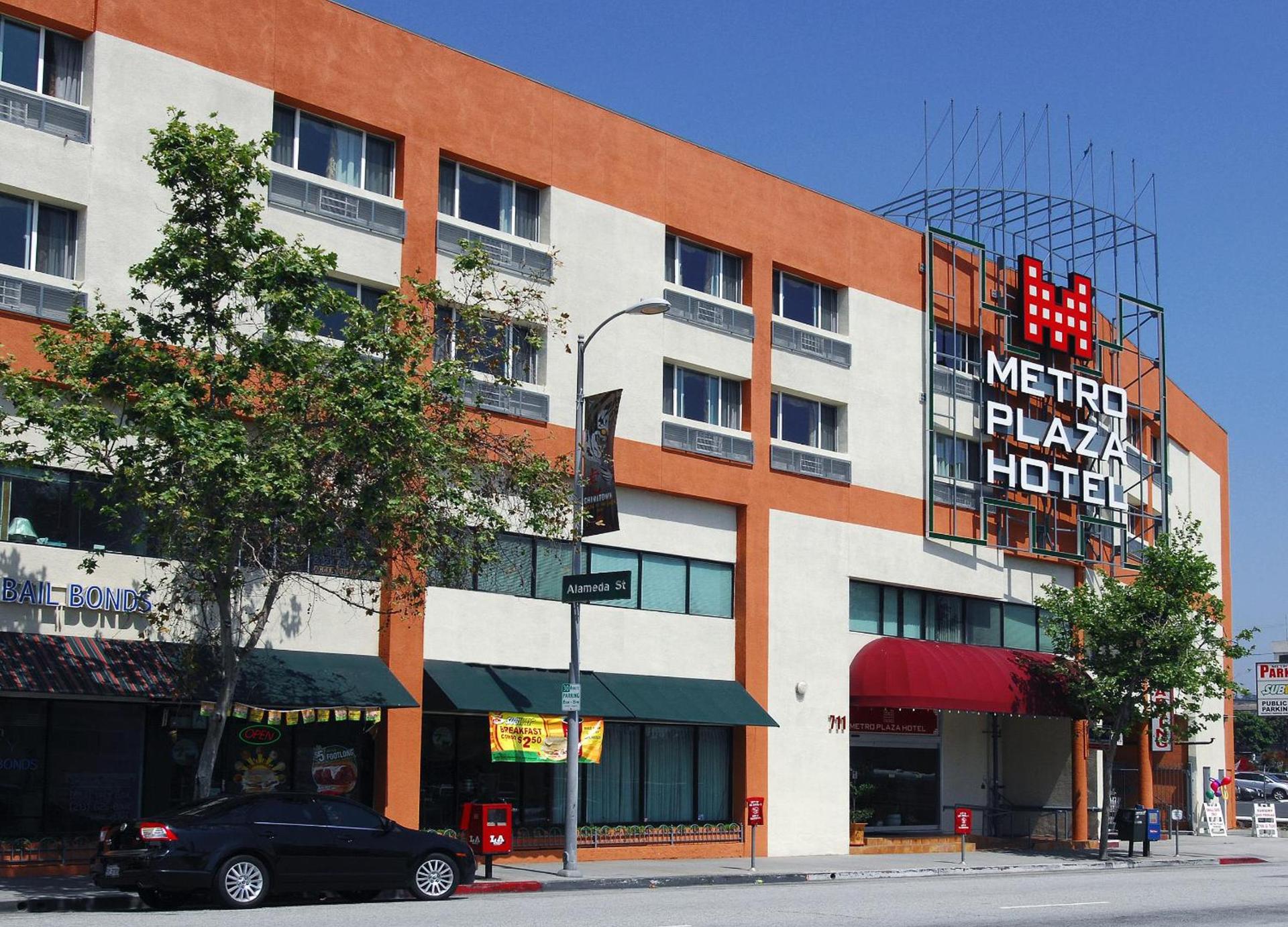 Metro Plaza Hotel photo 1