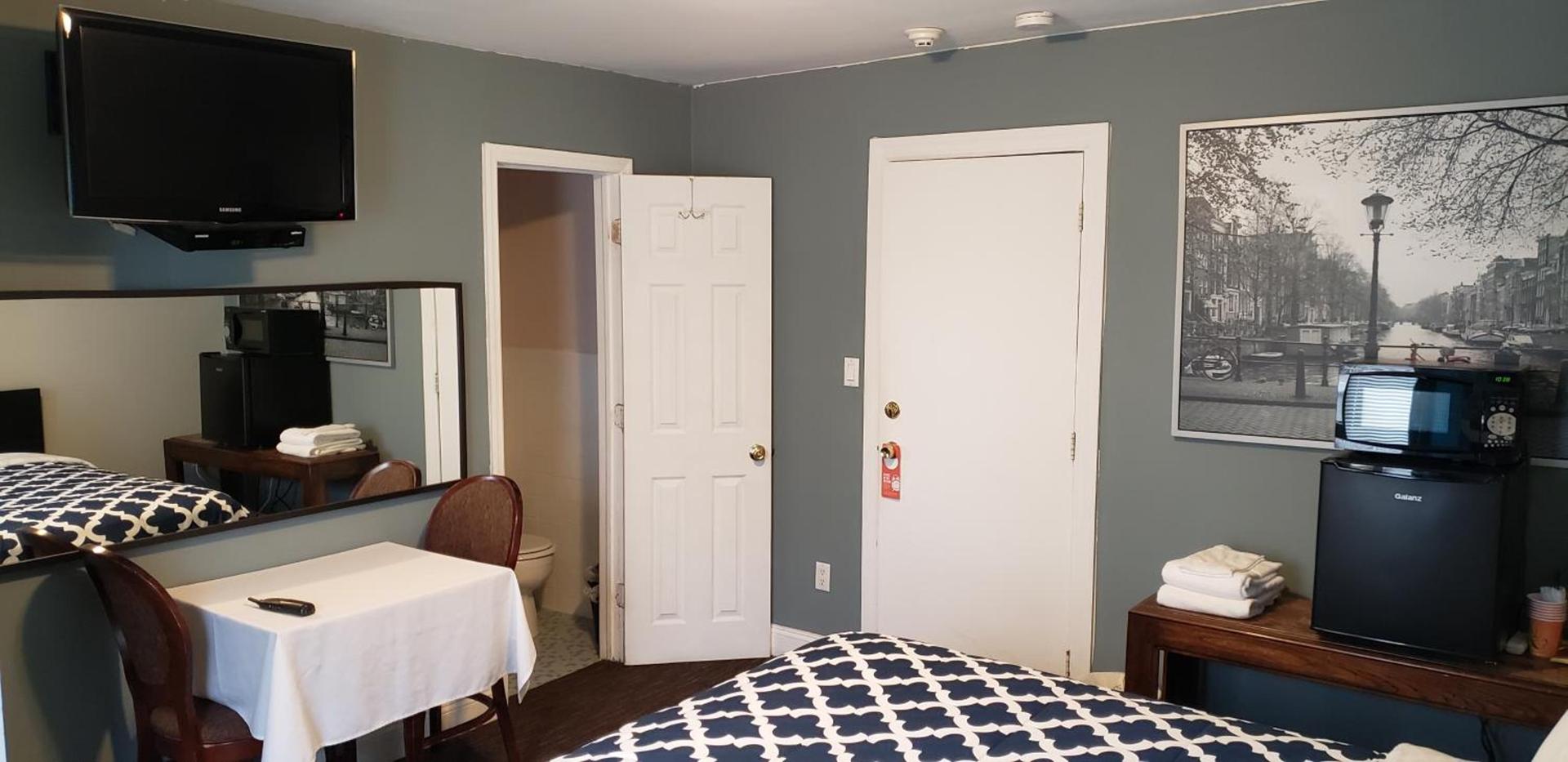 Jones Beach Hotel photo 23