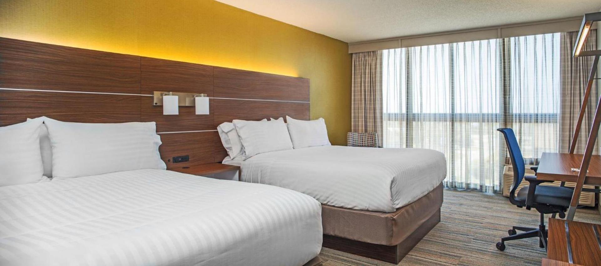 Holiday Inn Express Nags Head Oceanfront by IHG photo 41