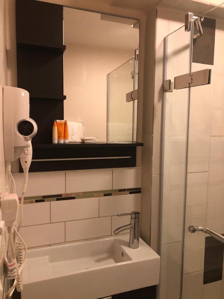 Jones Beach Hotel photo 28