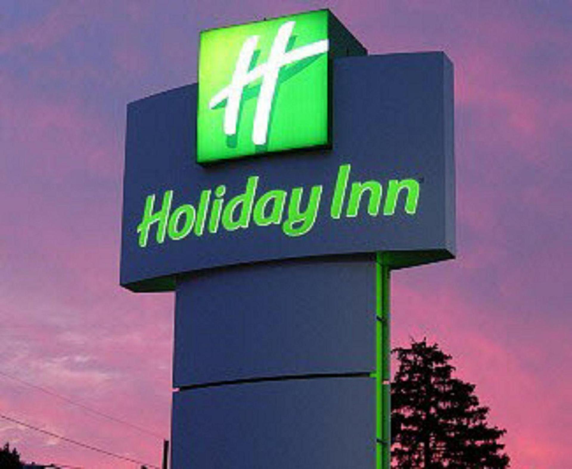 Holiday Inn & Suites - Barstow by IHG photo 36