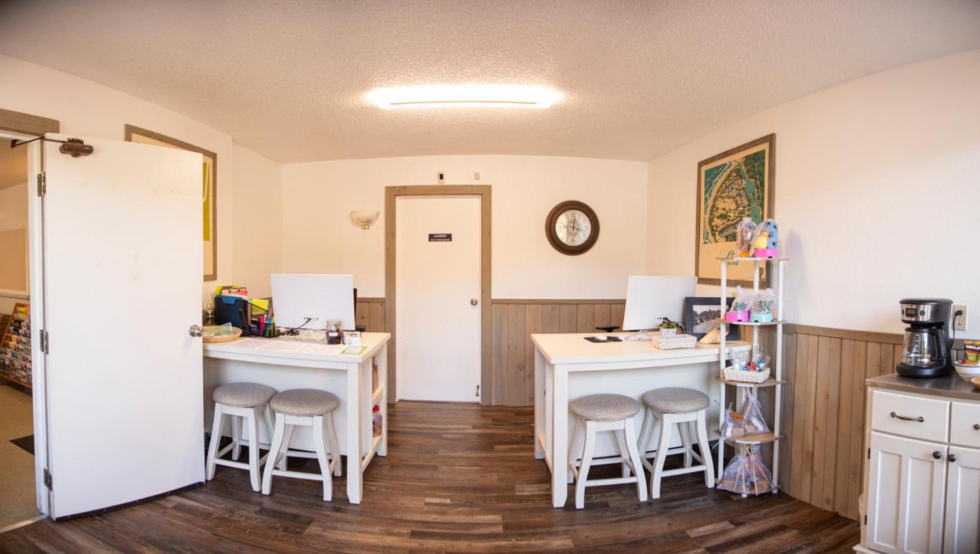 Surfcrest Resort photo 38