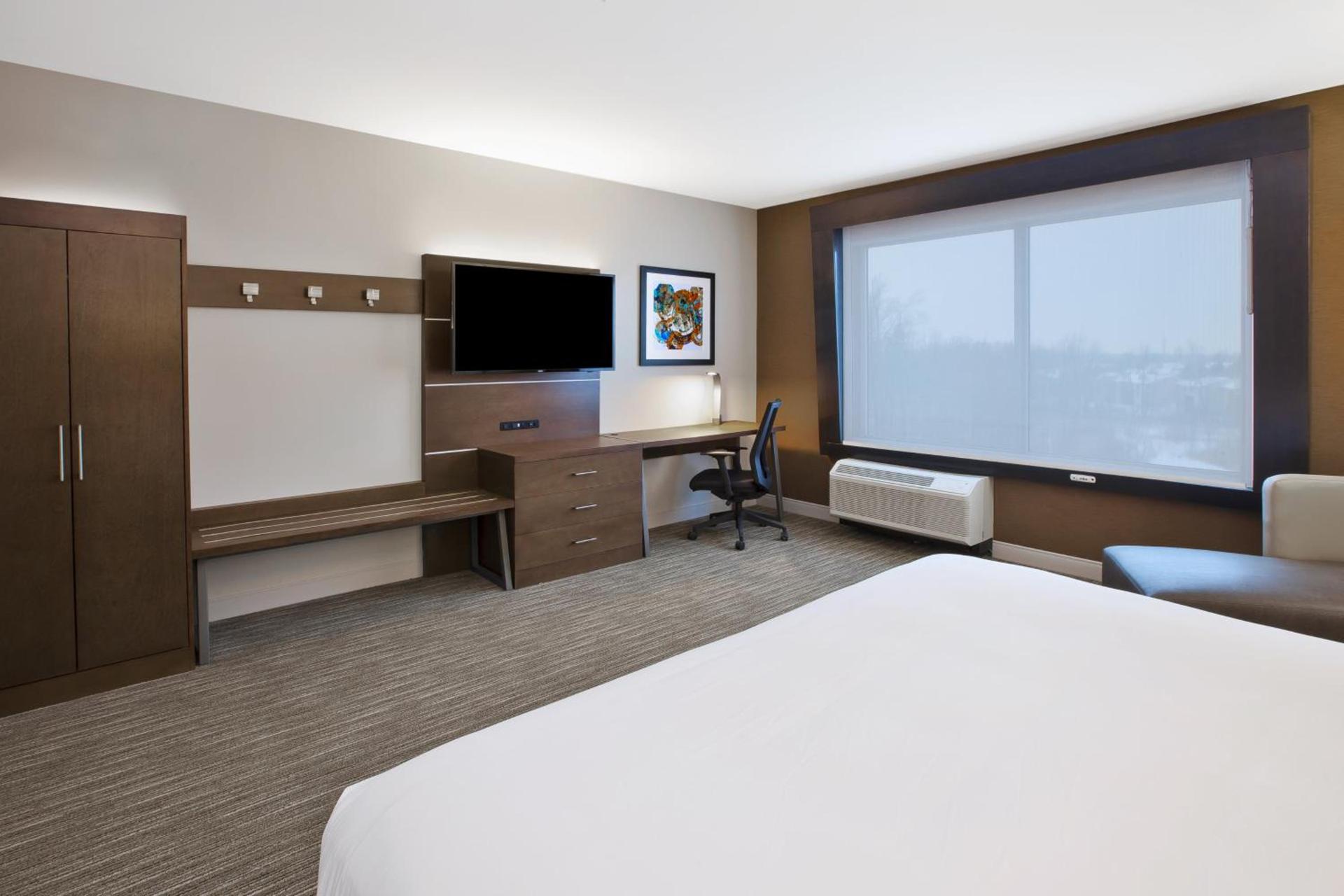 Holiday Inn Express & Suites Okemos - University Area by IHG photo 24
