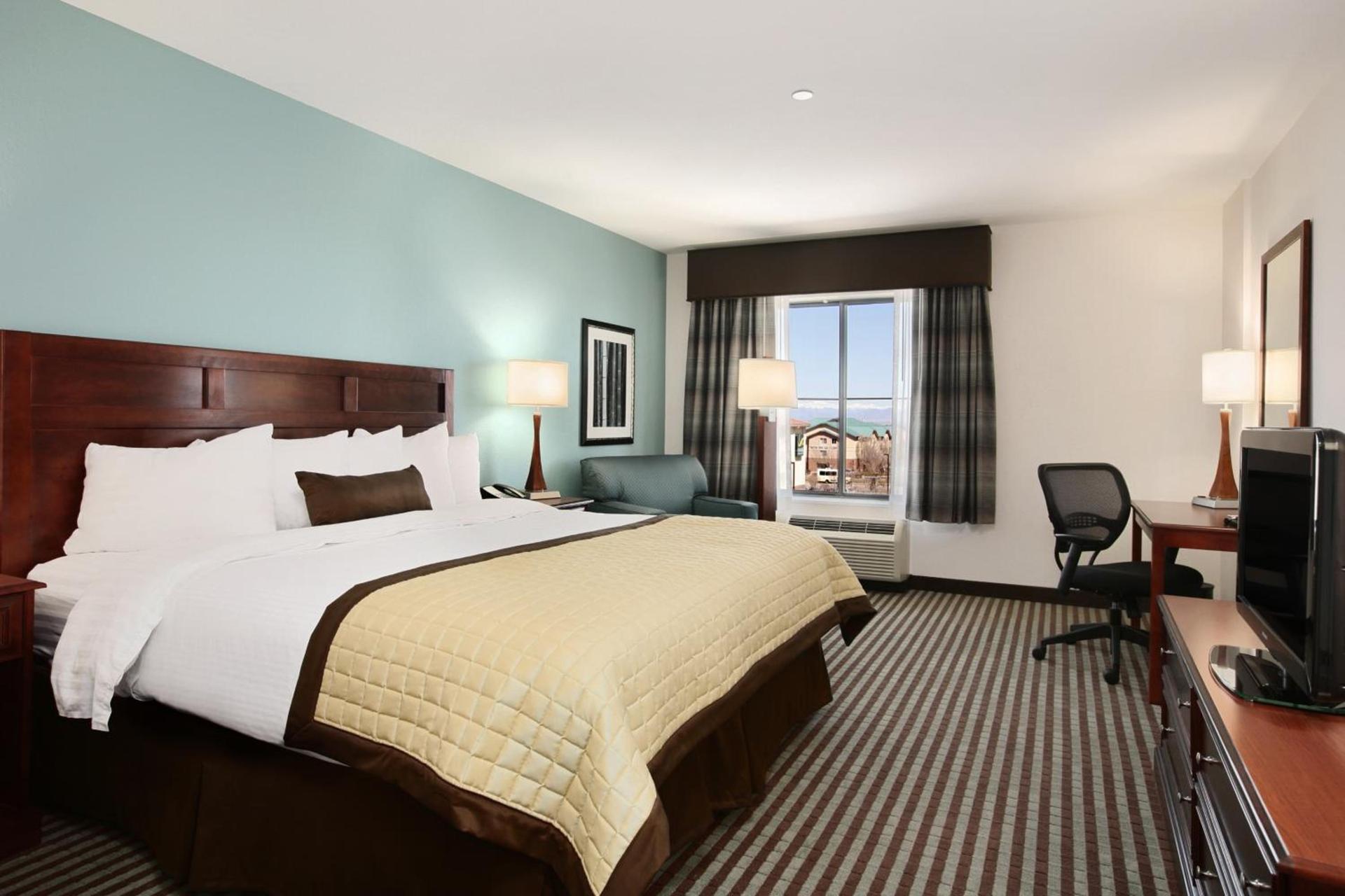 Baymont by Wyndham Denver International Airport photo 44