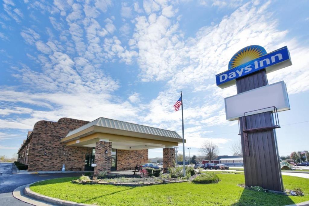 Days Inn by Wyndham Anderson IN photo 26