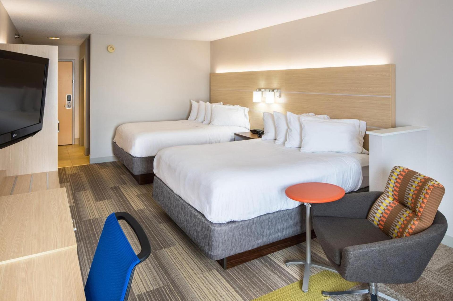 Holiday Inn Express Cedar Rapids - Collins Road by IHG photo 25