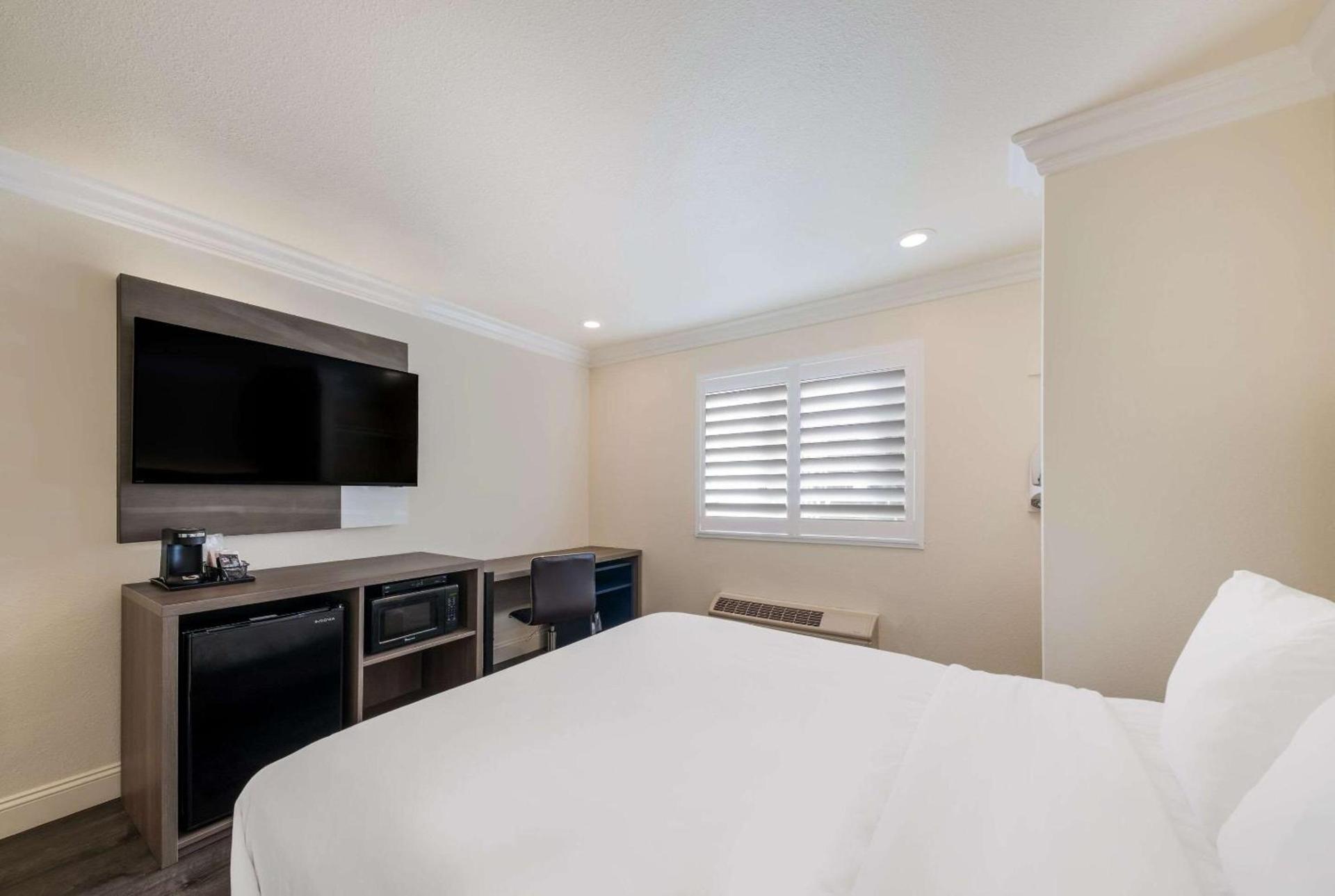 Comfort Inn Gilroy photo 9