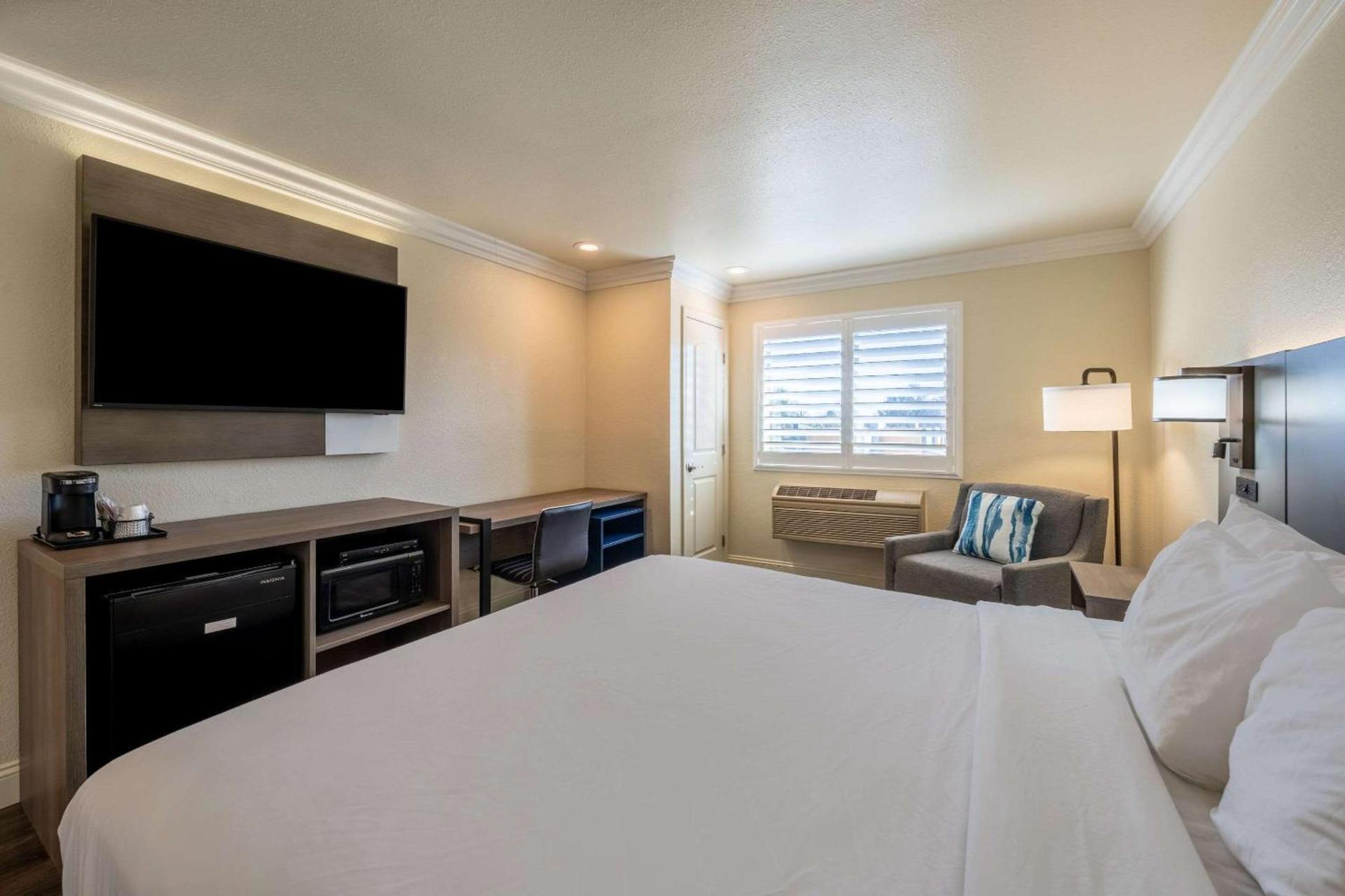 Comfort Inn Gilroy photo 12