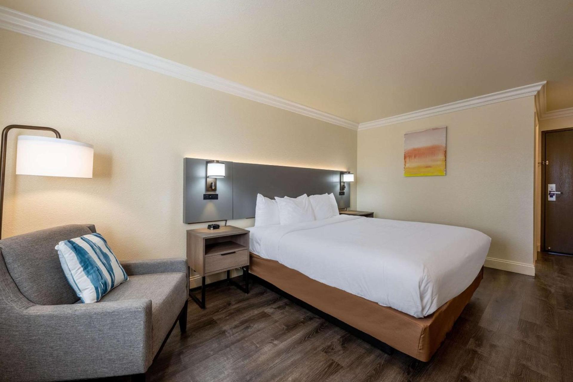 Comfort Inn Gilroy photo 13