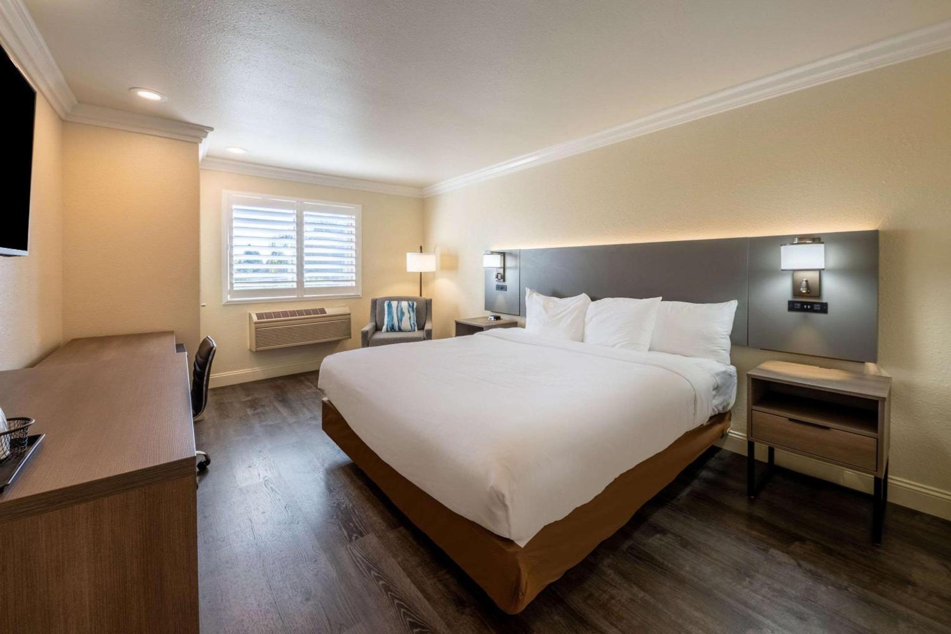 Comfort Inn Gilroy photo 11