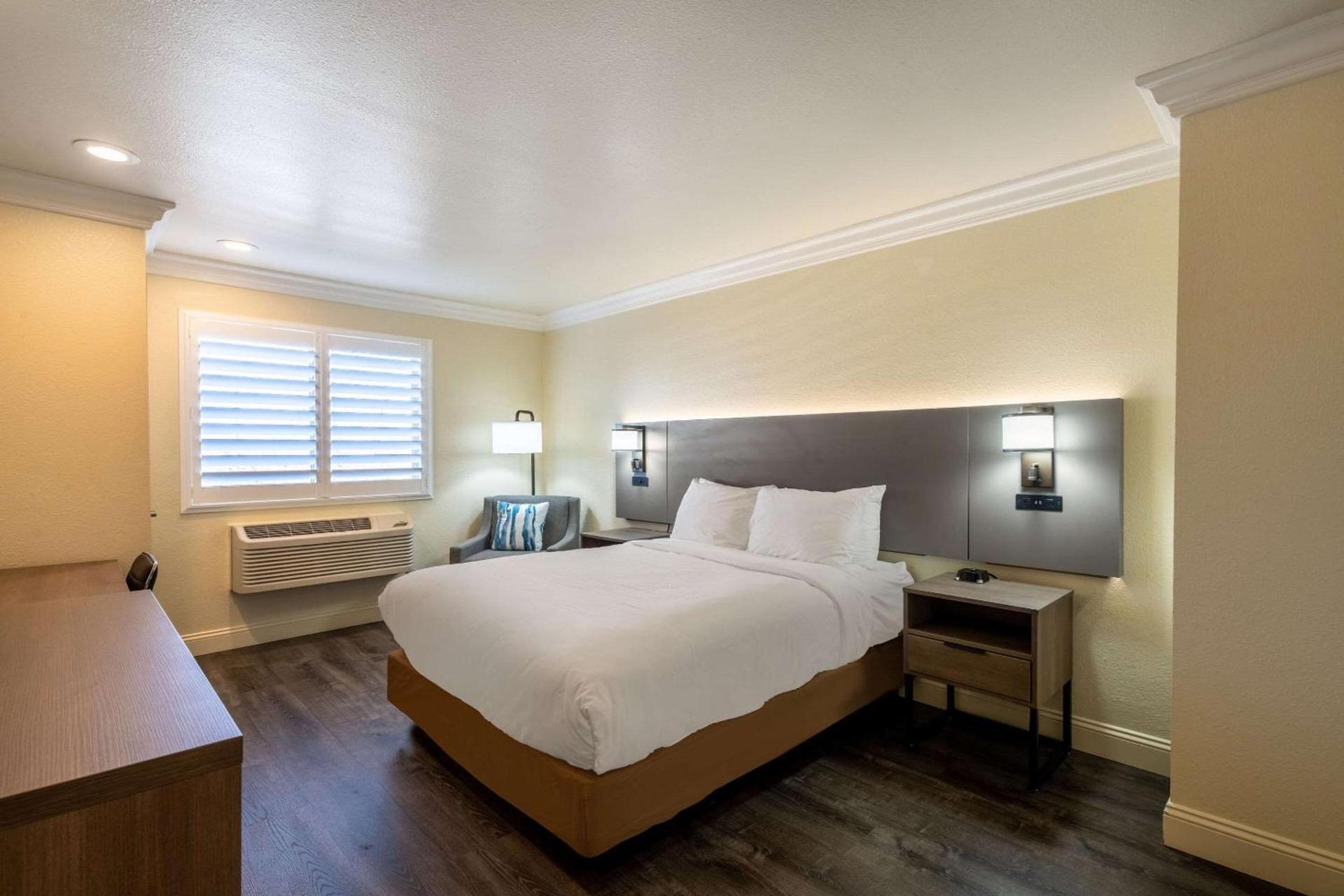 Comfort Inn Gilroy photo 14