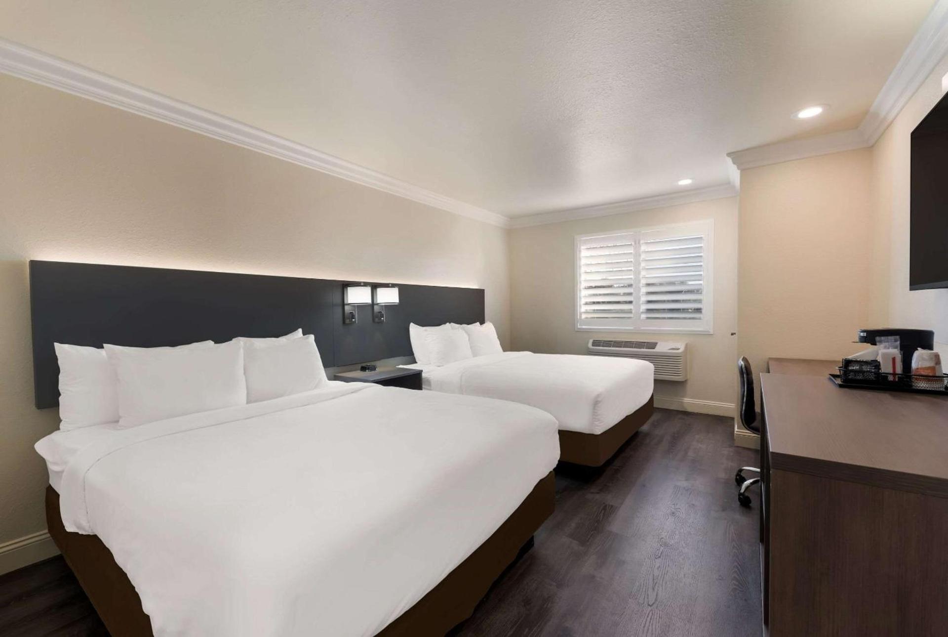 Comfort Inn Gilroy photo 17
