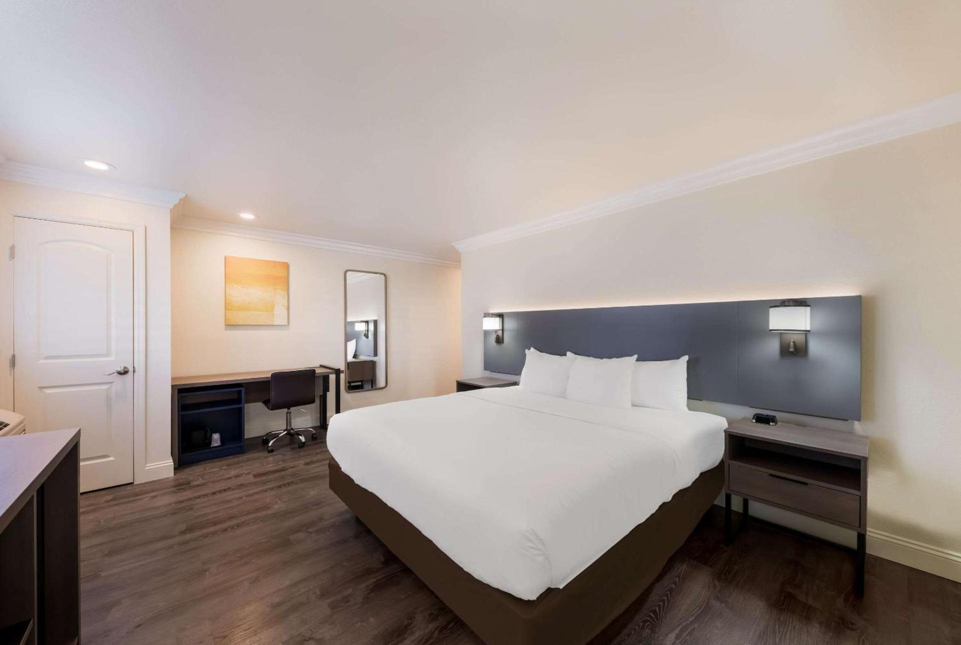 Comfort Inn Gilroy photo 27