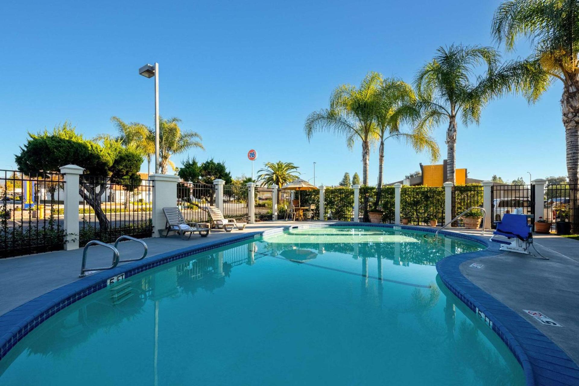 Comfort Inn Gilroy photo 3