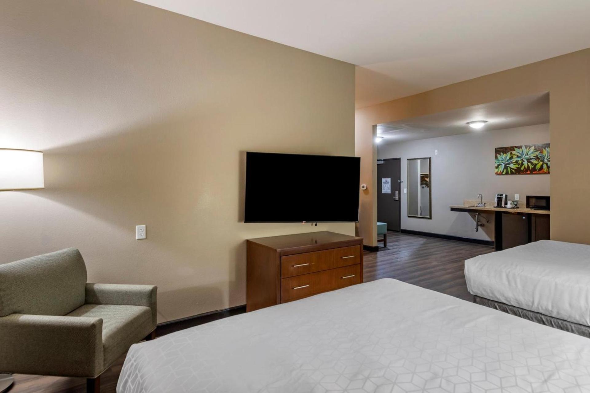 Holiday Inn Express & Suites Indio - Coachella Valley by IHG photo 21