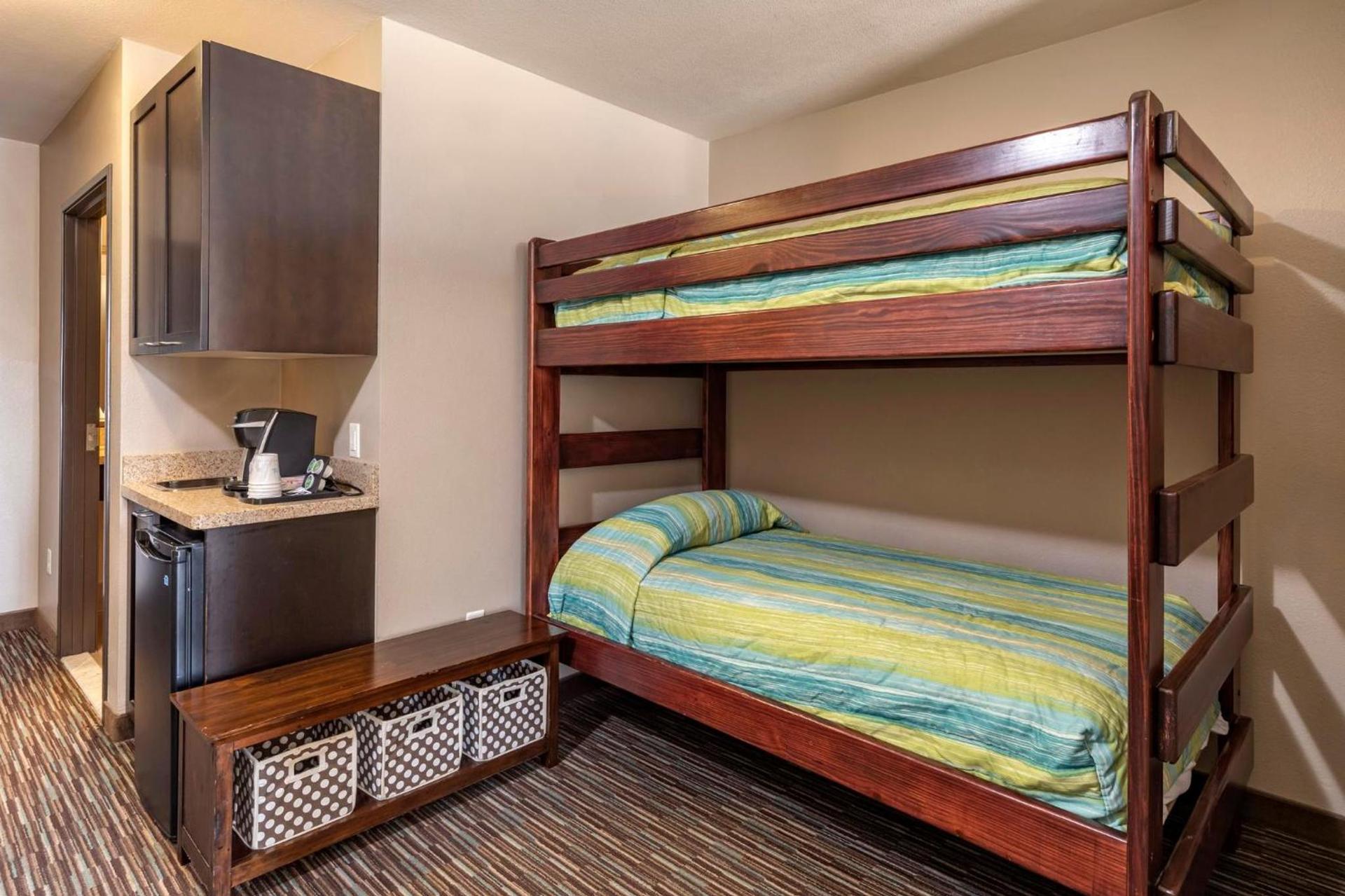Holiday Inn Express & Suites Indio - Coachella Valley by IHG photo 37