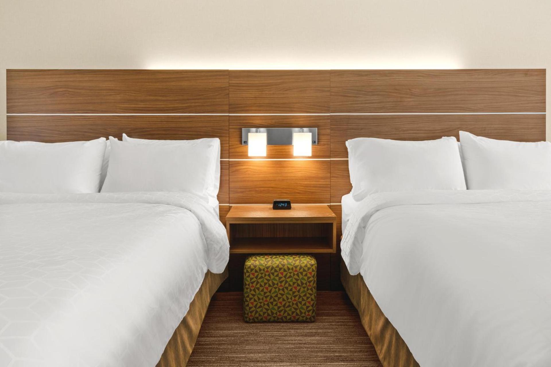 Holiday Inn Express Hotel & Suites Willows by IHG photo 13