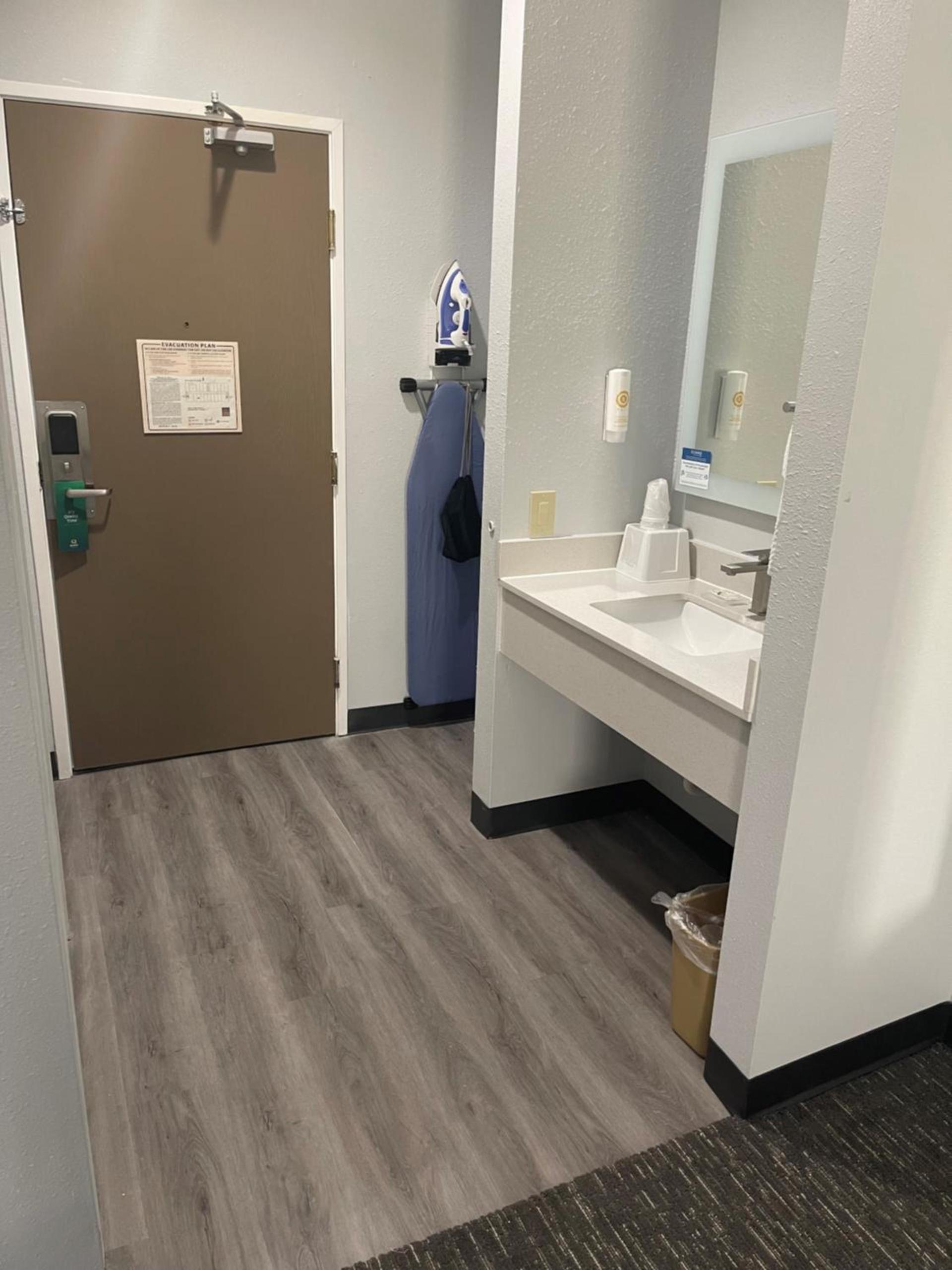 Quality Suites Abilene Mall Area photo 21
