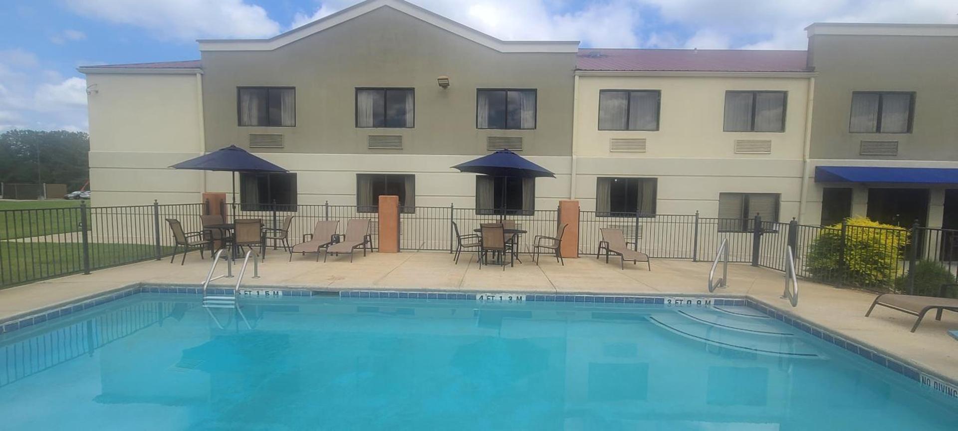 Comfort Inn & Suites Leeds I-20 photo 26