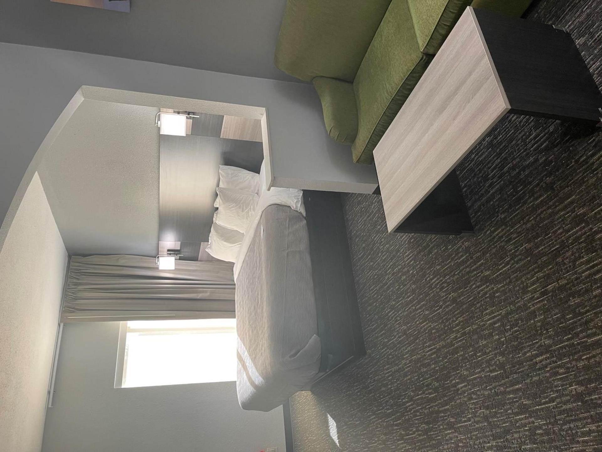 Quality Suites Abilene Mall Area photo 34