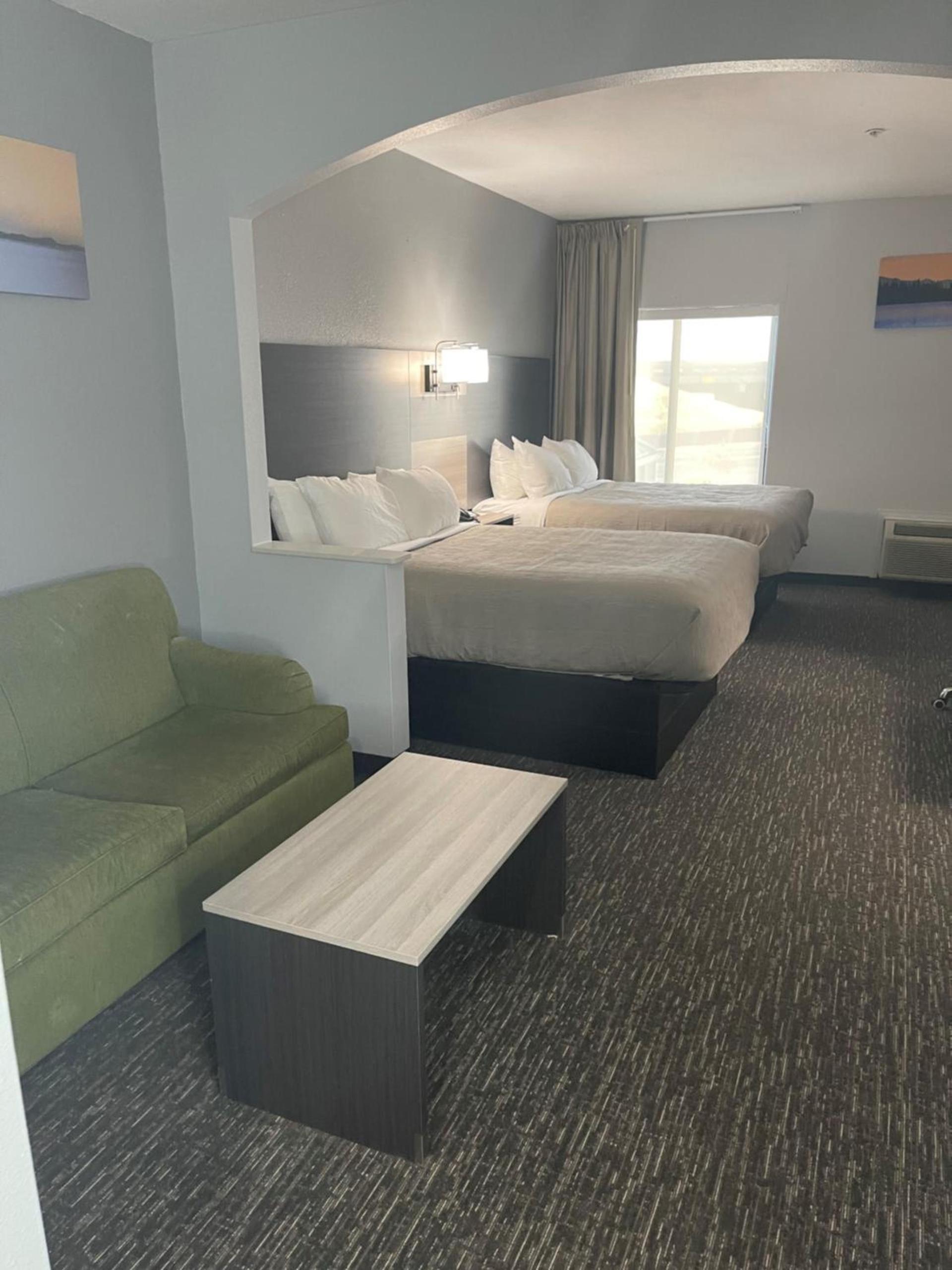 Quality Suites Abilene Mall Area photo 33