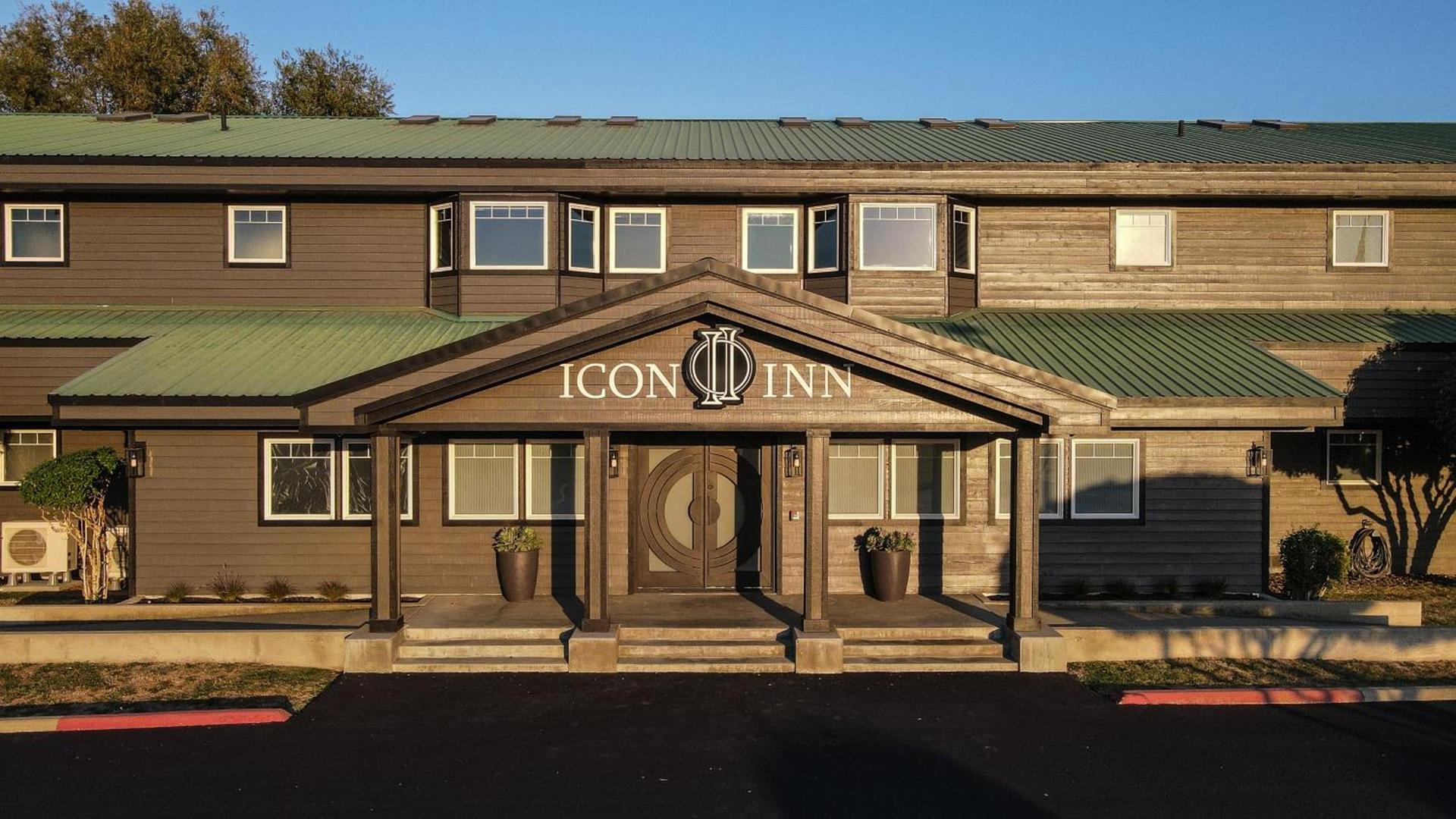 Icon Inn photo 1