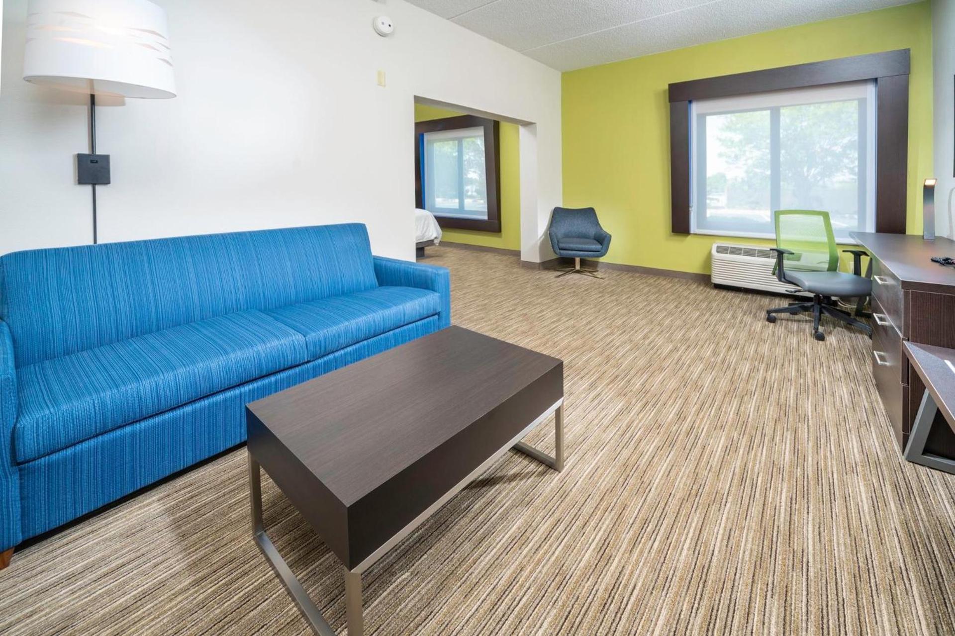 Holiday Inn Express Clayton Southeast Raleigh by IHG photo 29