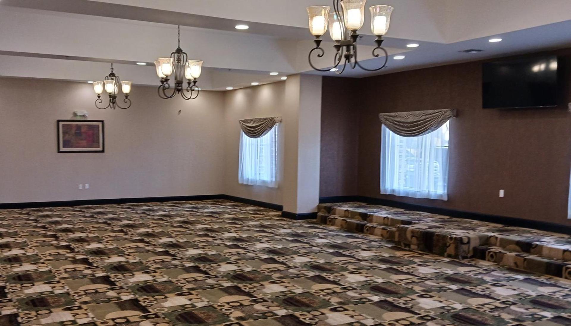 Red Roof Inn & Suites Longview photo 14
